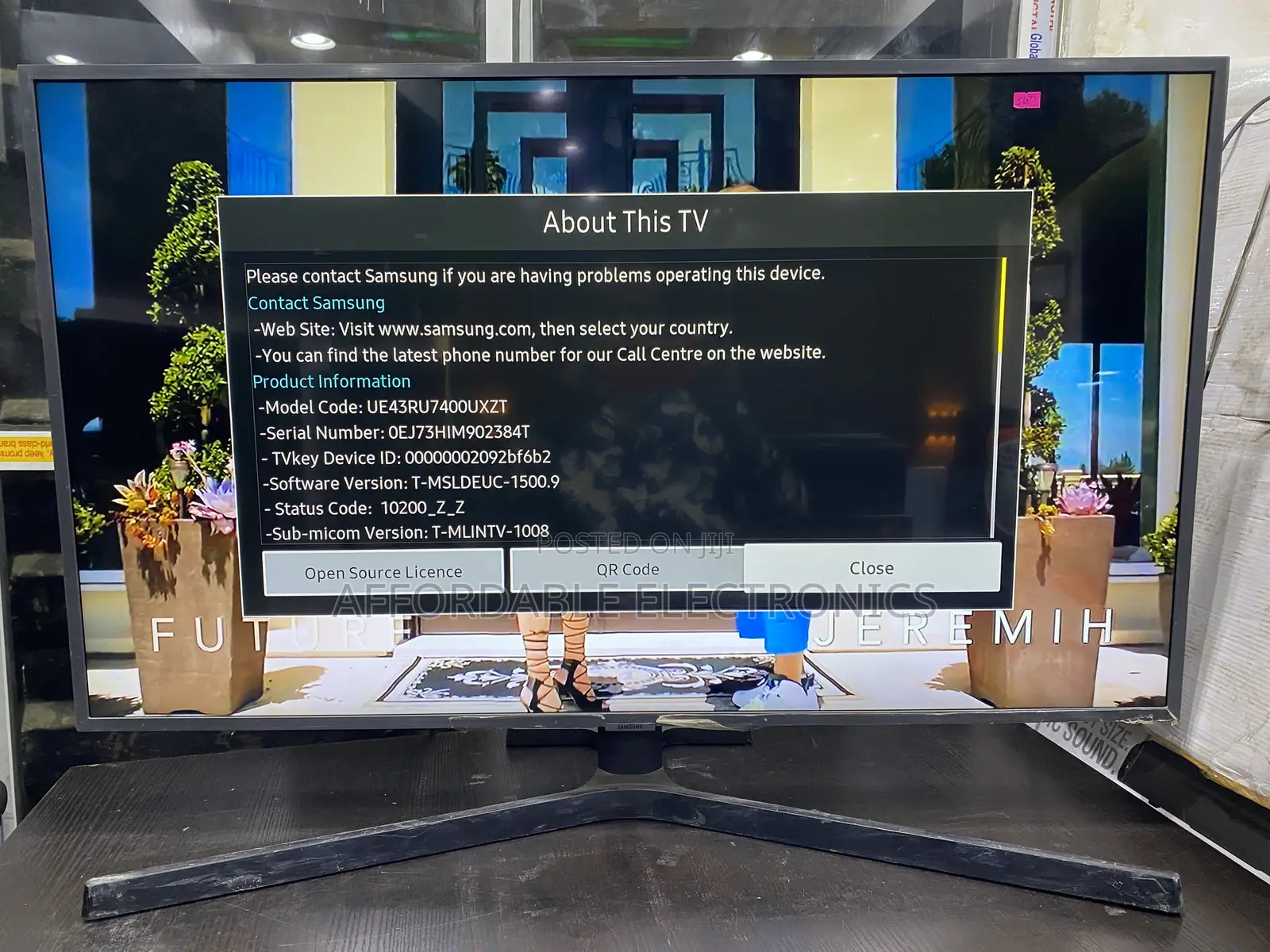 43inchs Samsung Smart TV