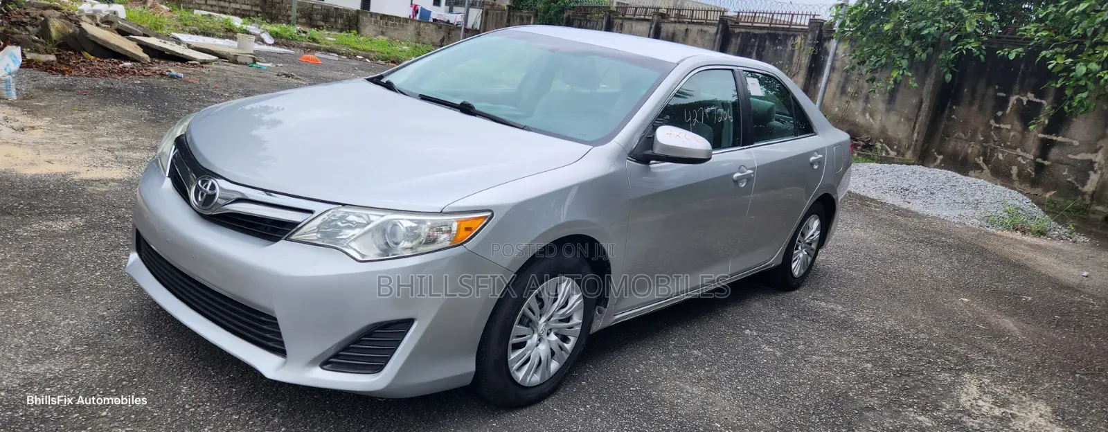 Toyota Camry LE 4dr Sedan (2.5L 4cyl 6A) 2013 Silver