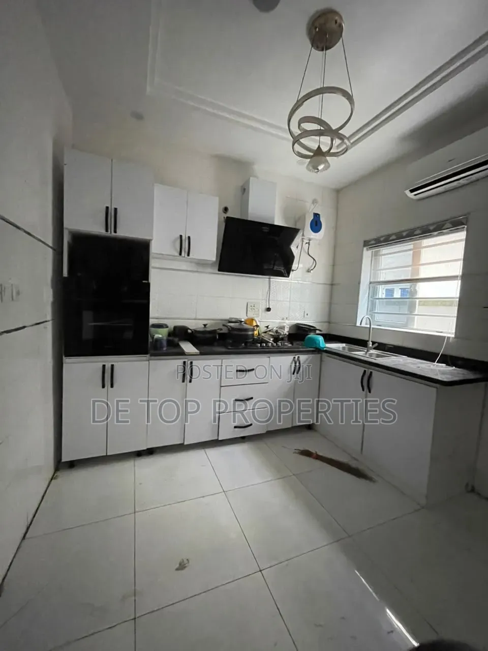 4bdrm Duplex in Lekki County for rent