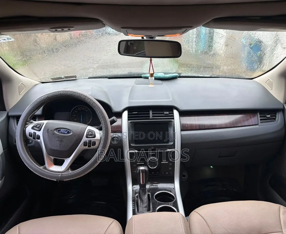 Ford Edge Limited 4dr SUV AWD (3.5L 6cyl 6A) 2014 Silver