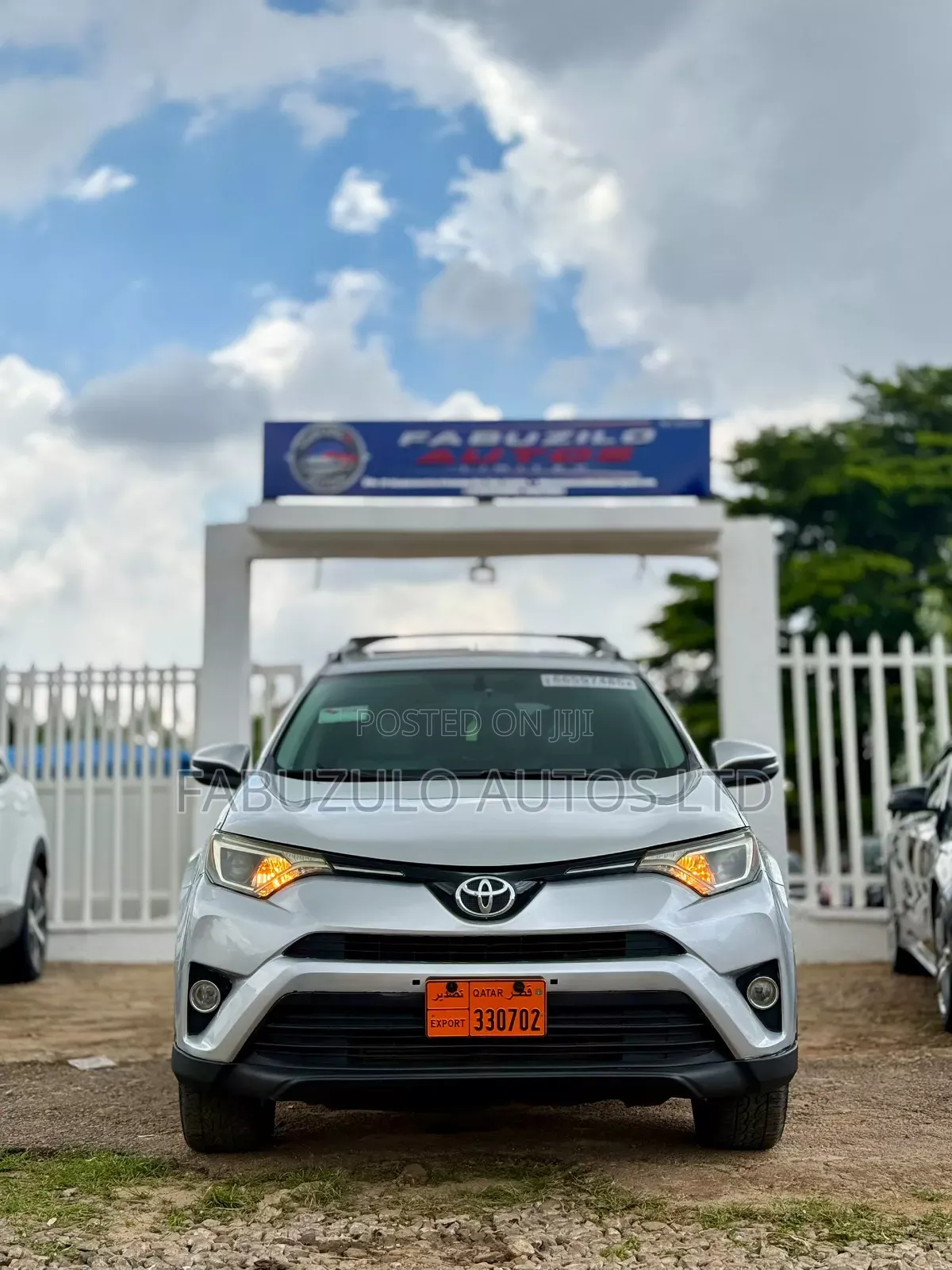 Toyota RAV4 XLE AWD (2.5L 4cyl 6A) 2016 Silver