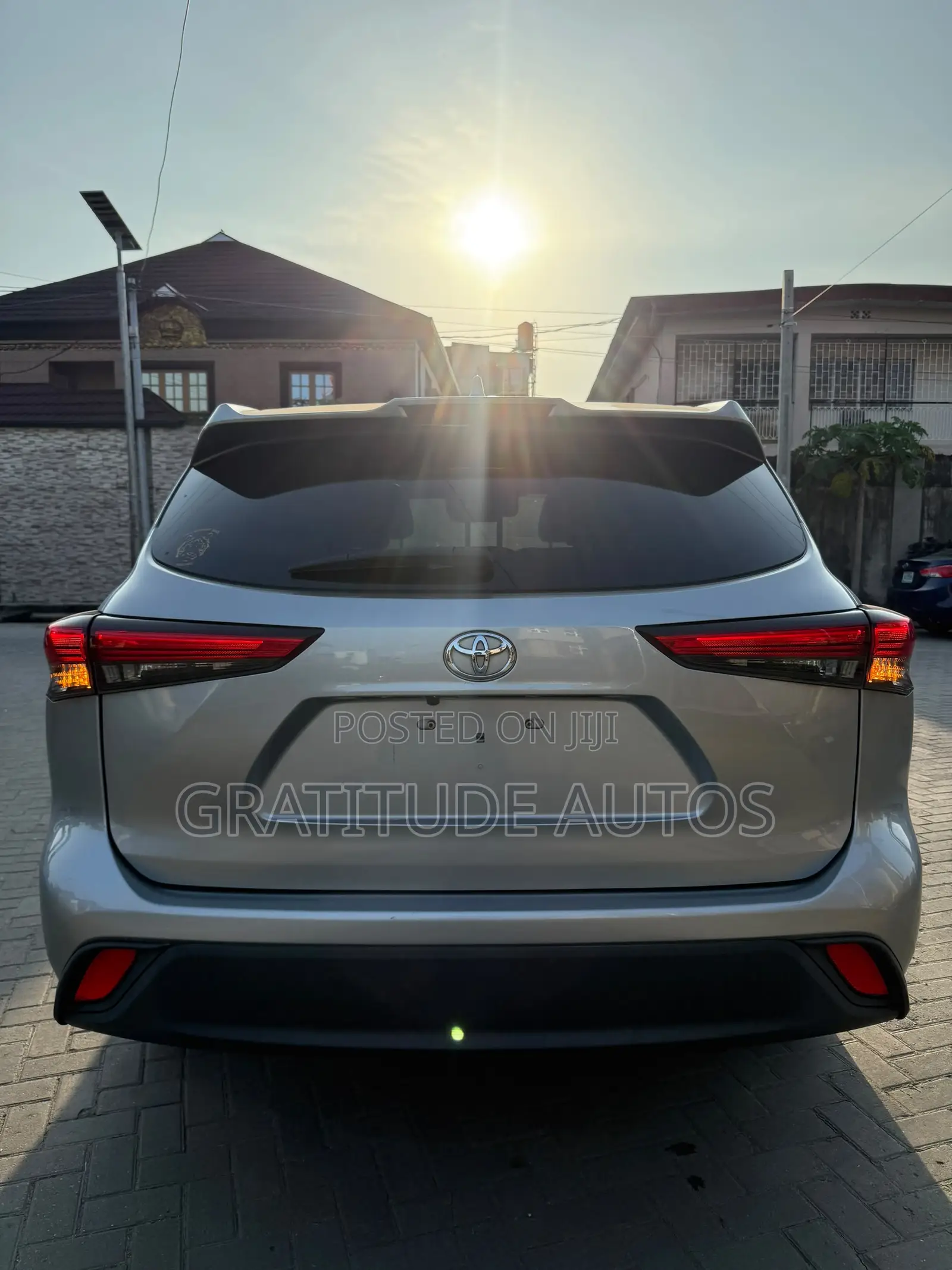 Toyota Highlander XLE FWD 2020 Blue