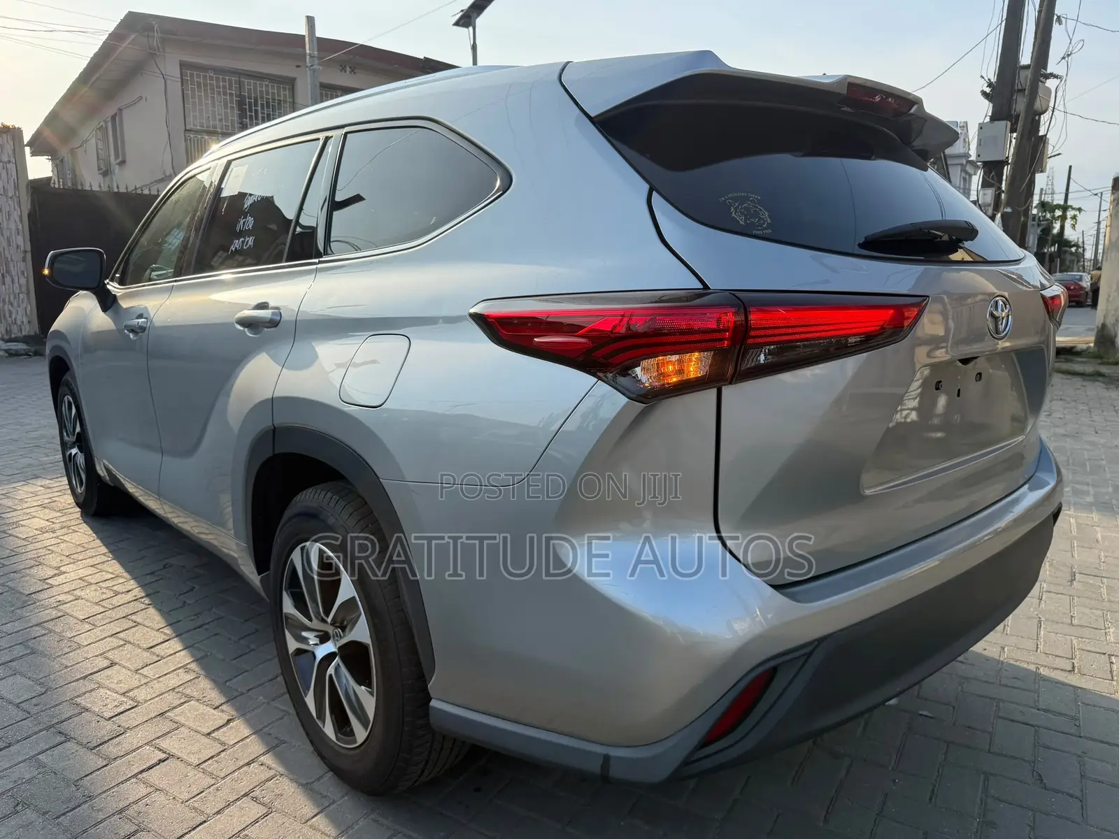 Toyota Highlander XLE FWD 2020 Blue
