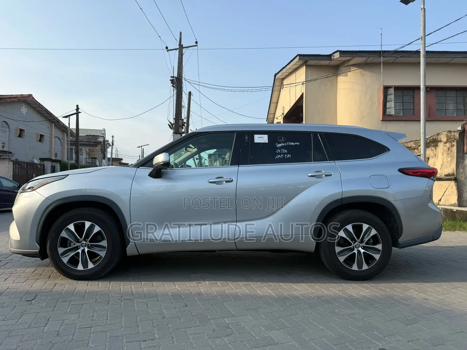 Toyota Highlander XLE FWD 2020 Blue