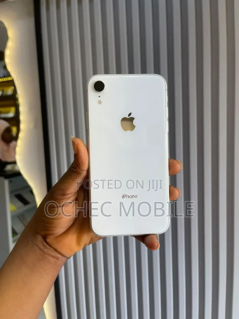 Apple iPhone XR 128 GB White