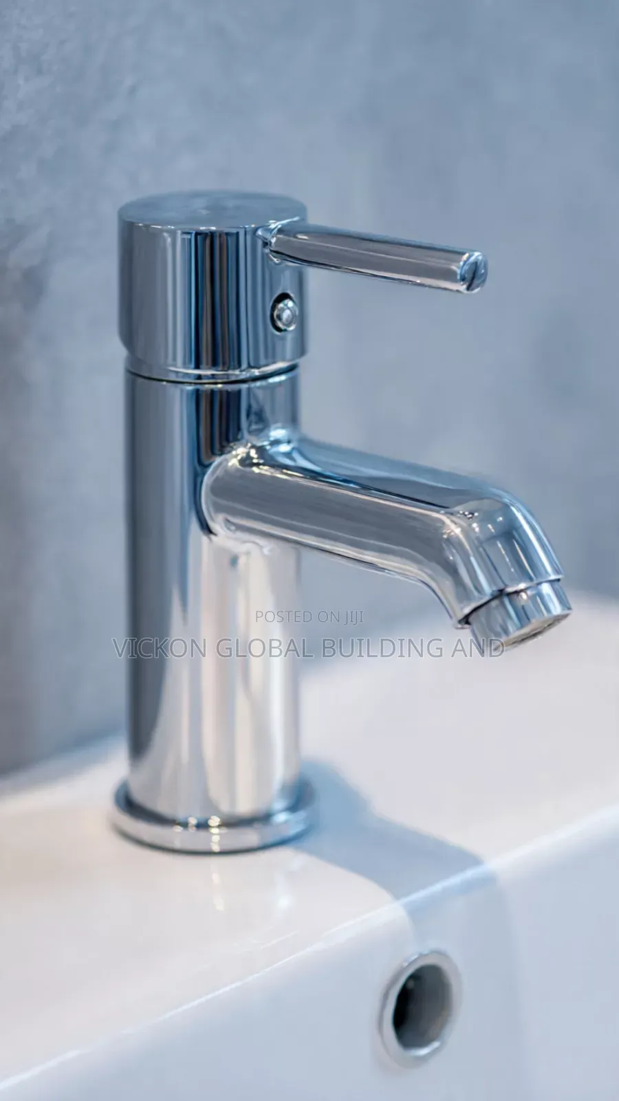 A Modern Bathroom Basin Mixer Faucet