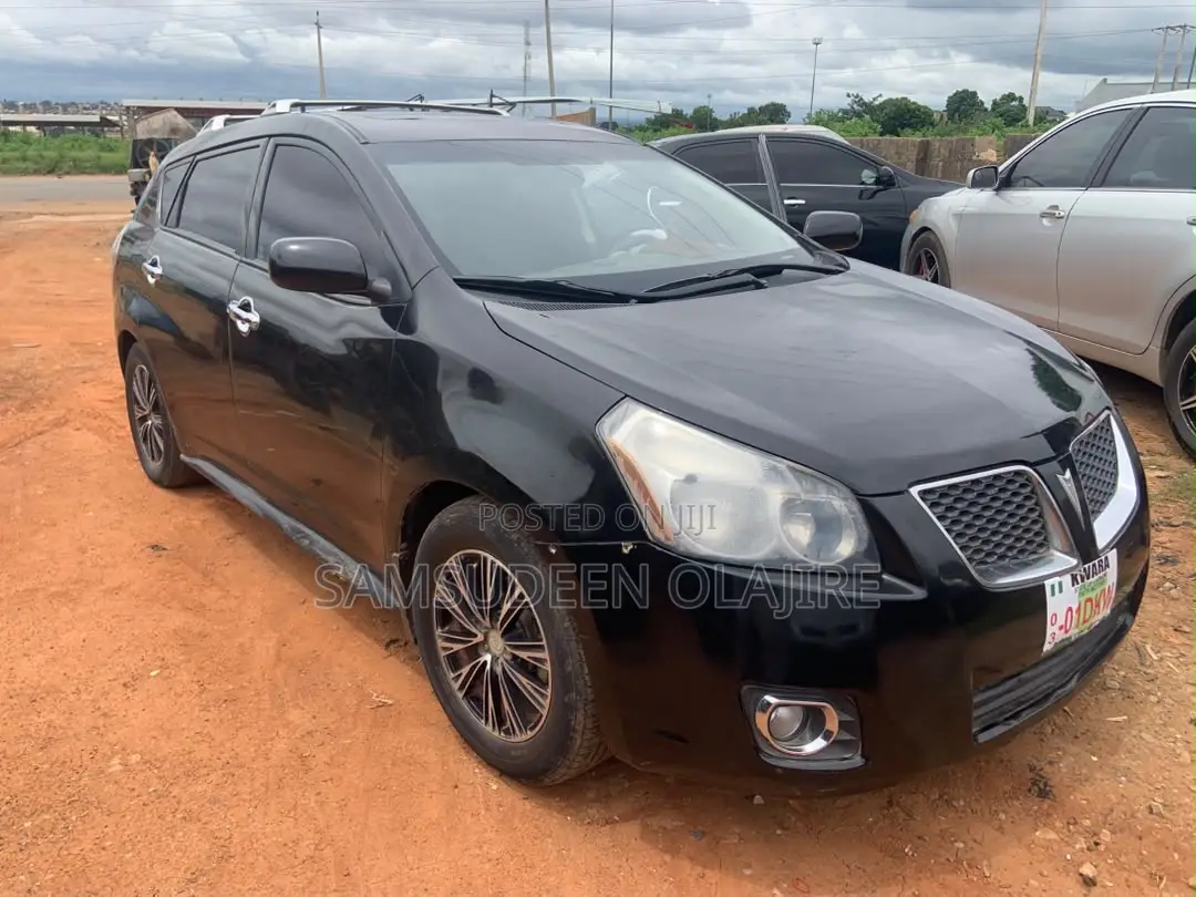 Pontiac Vibe 1.8L 2009 Black