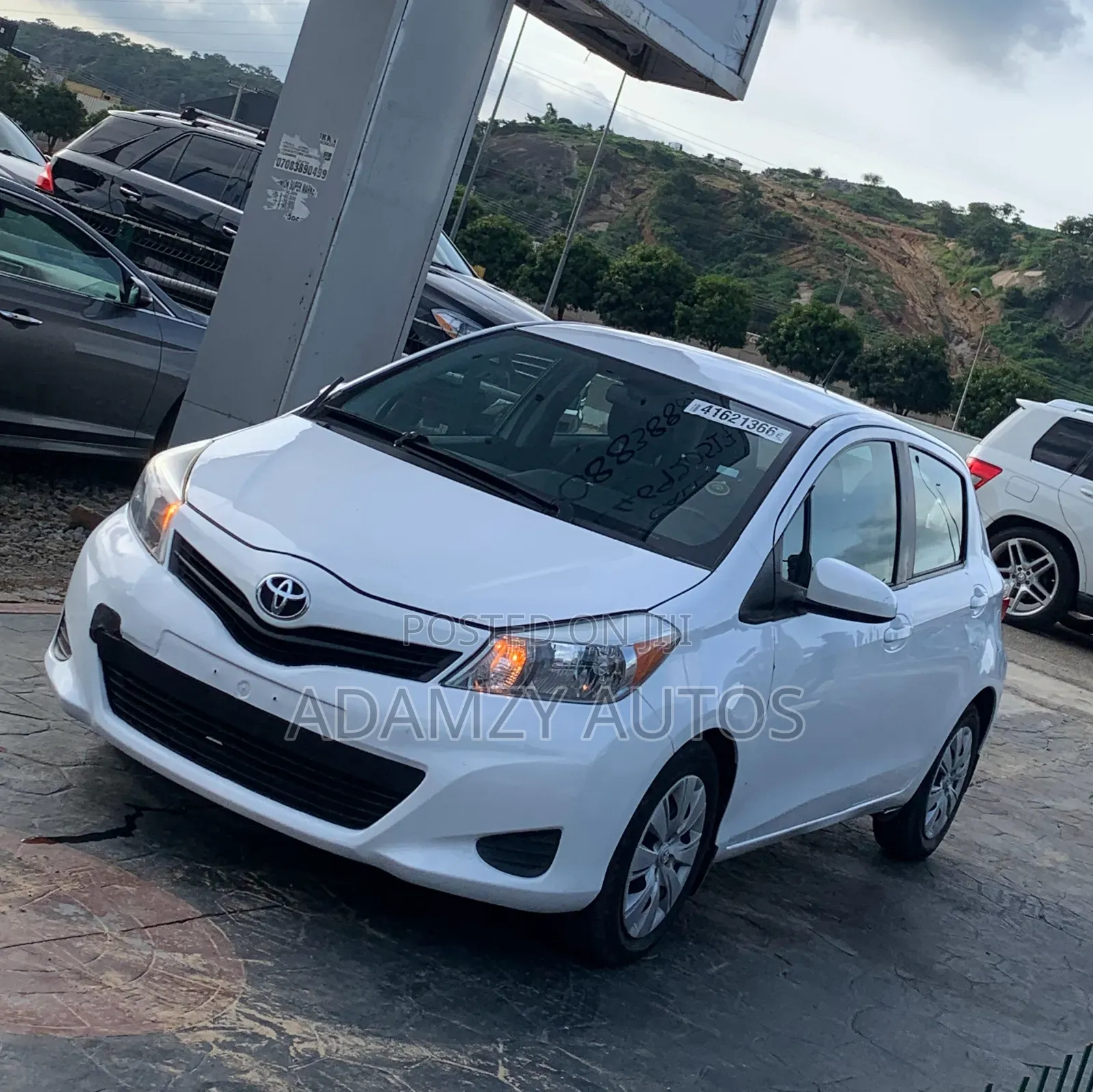 Toyota Yaris 2014 White