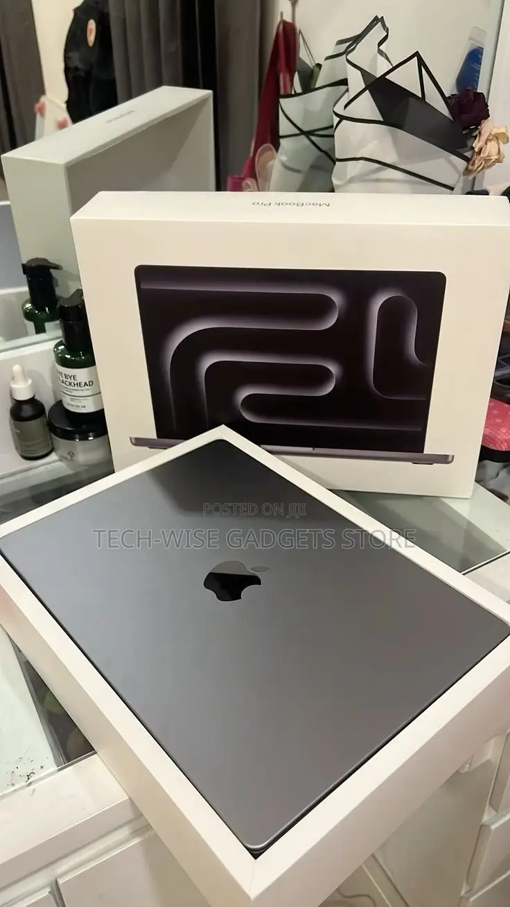 New Laptop Apple MacBook Pro 2025 M5 16GB Apple M5 SSD 1T
