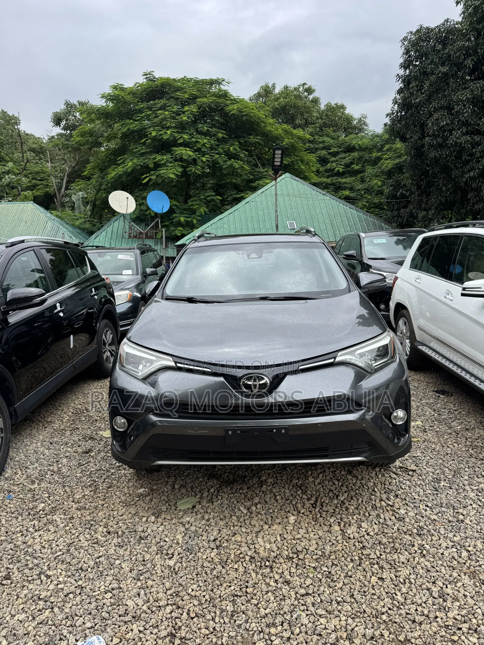 Toyota RAV4 Limited AWD (2.5L 4cyl 6A) 2016 Gray
