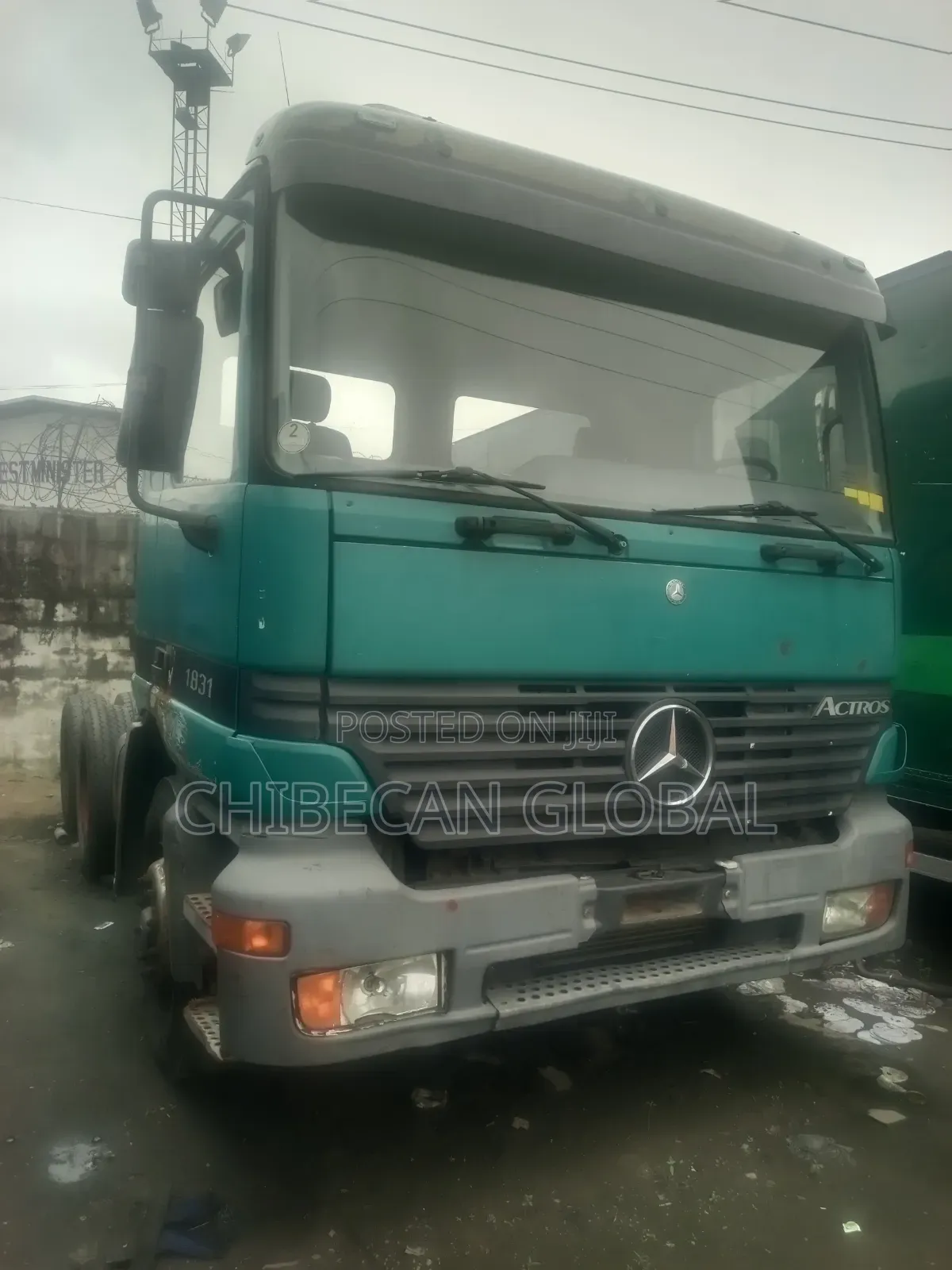 Mercedes Benz 1831 Actros Truckhead 10 Tyres (Foreign Used)