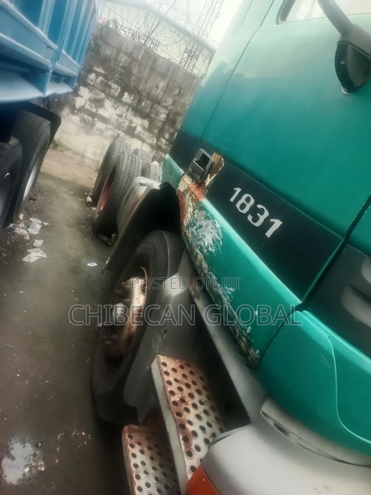 Mercedes Benz 1831 Actros Truckhead 10 Tyres (Foreign Used)