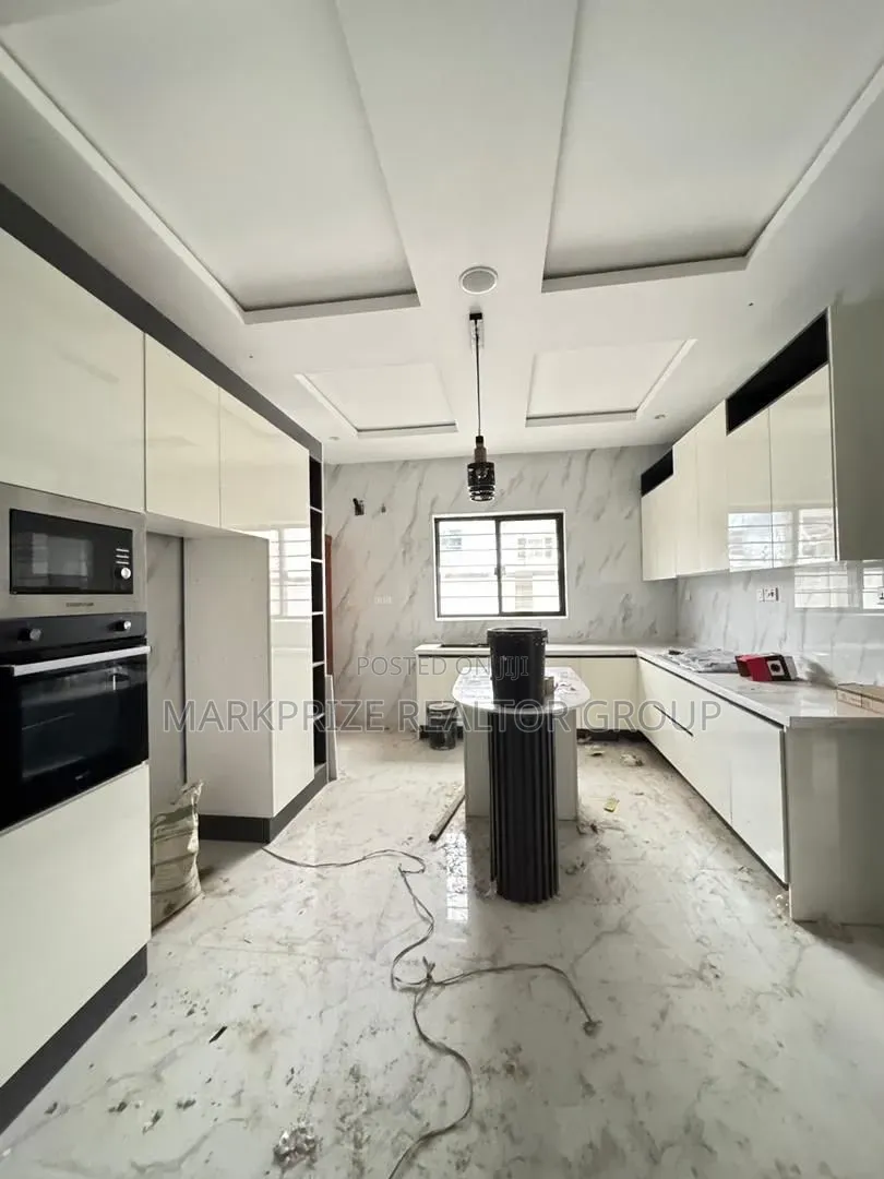 5bdrm Duplex in Ojodu Berger Lagos for sale