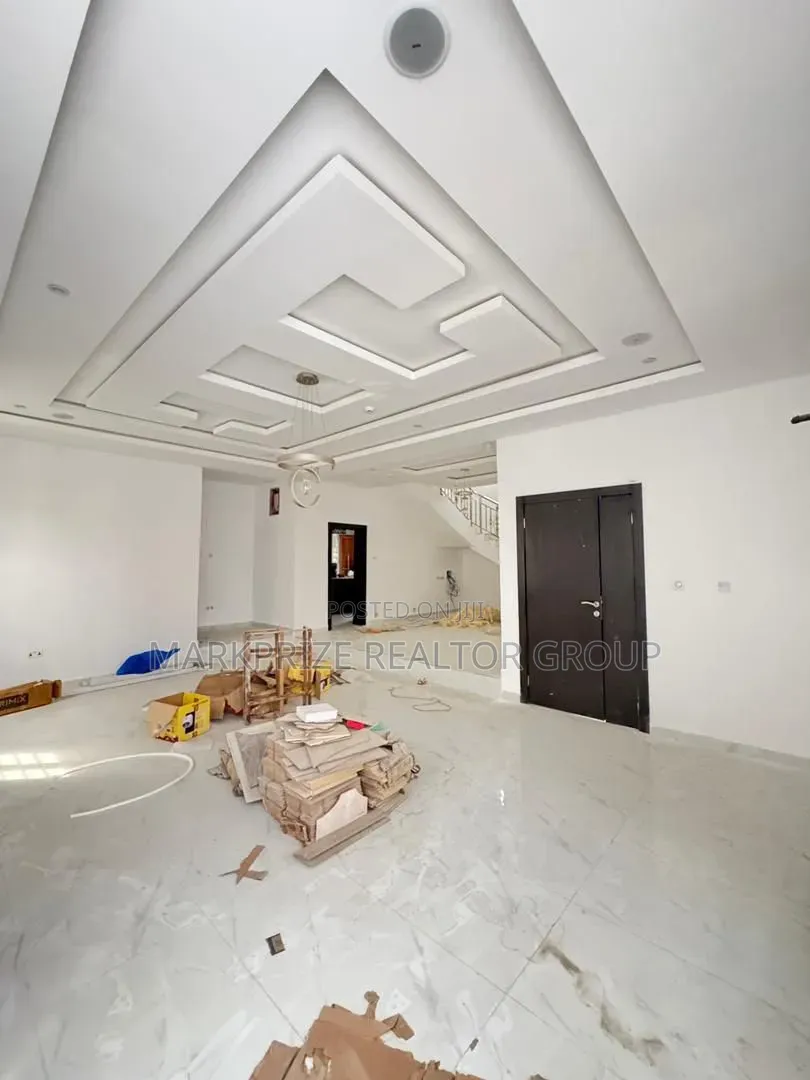 5bdrm Duplex in Ojodu Berger Lagos for sale