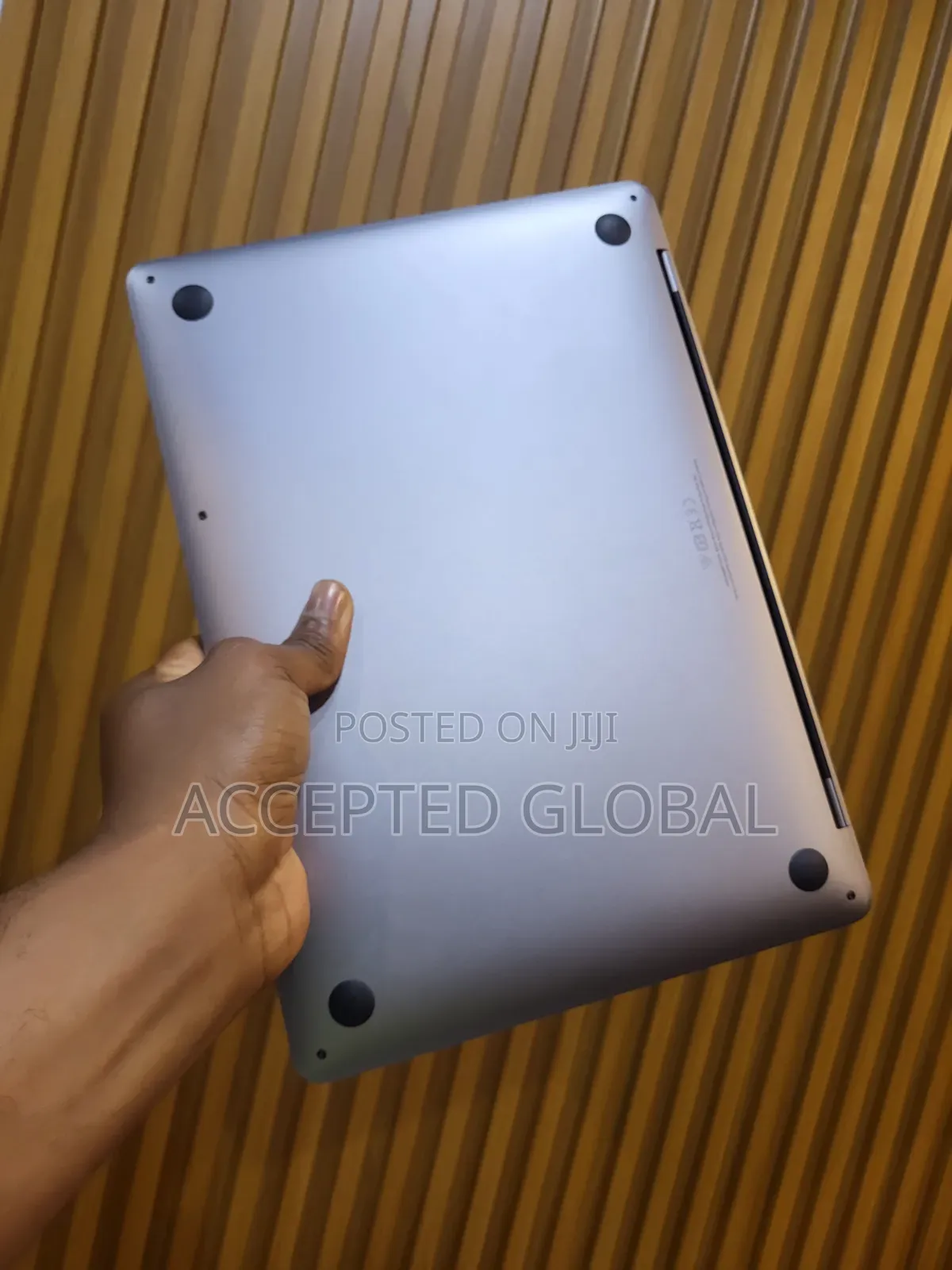 Laptop Apple MacBook Pro 2022 M2 16GB Apple M2 SSD 256GB