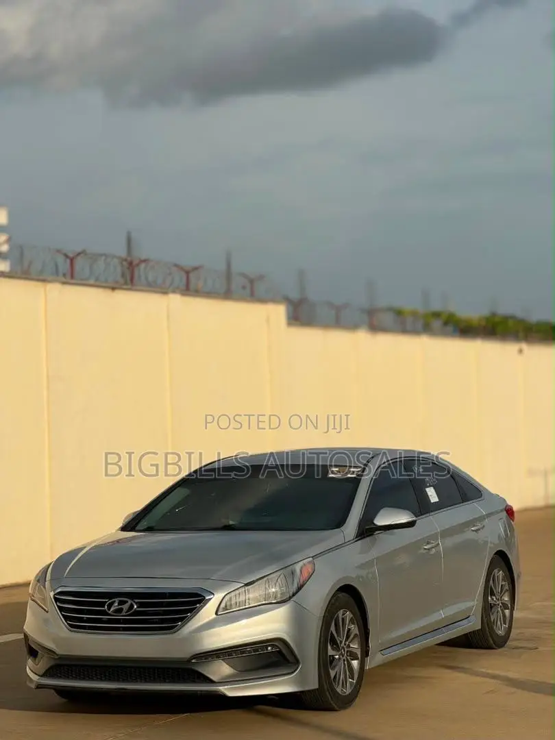 Hyundai Sonata Sport 2.0T Sedan FWD (2.0L 4cyl 6A) 2016 Silver
