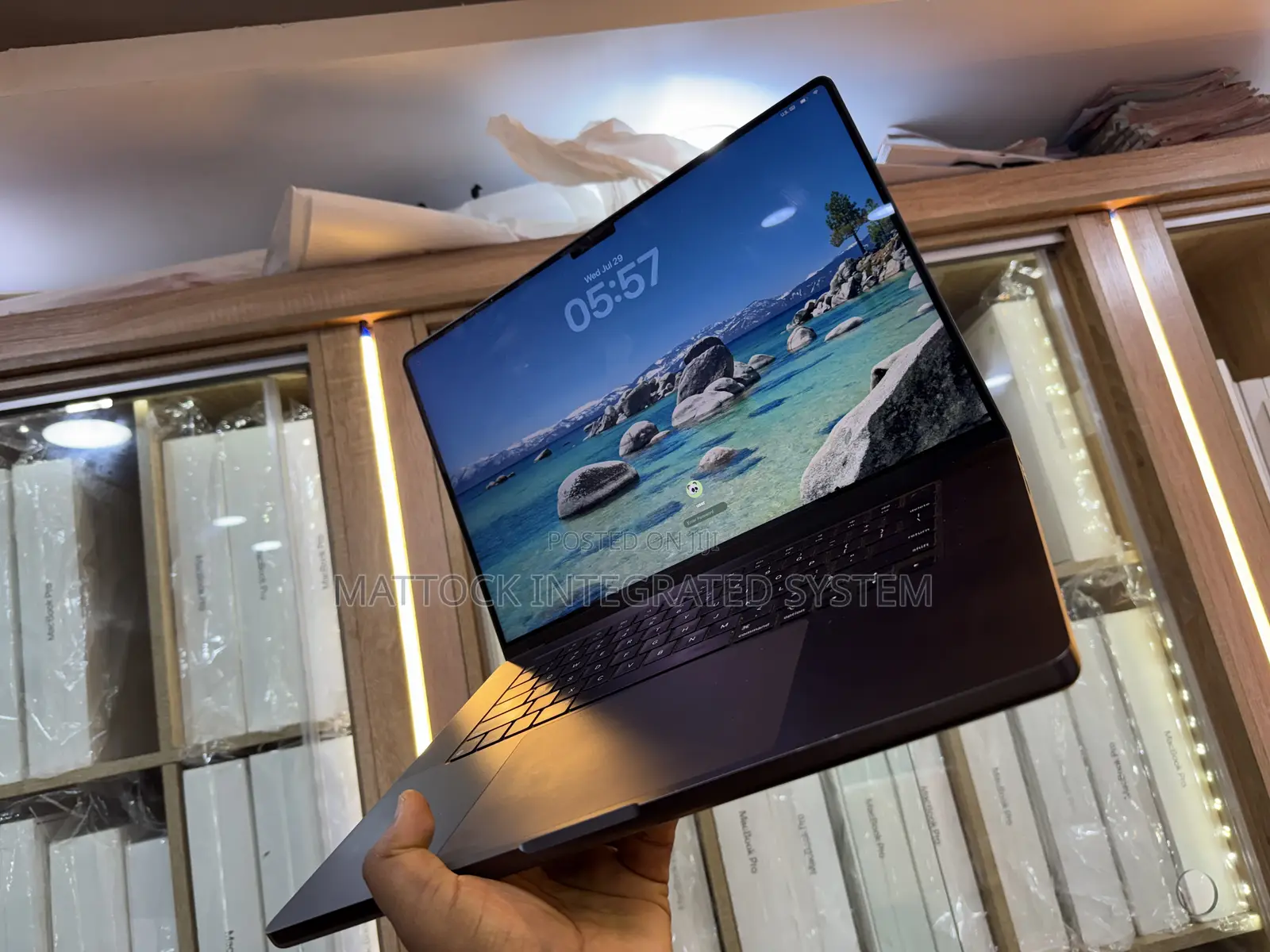 Laptop Apple MacBook Pro 2024 M3 Max 64GB Apple M3 Pro SSD 1T