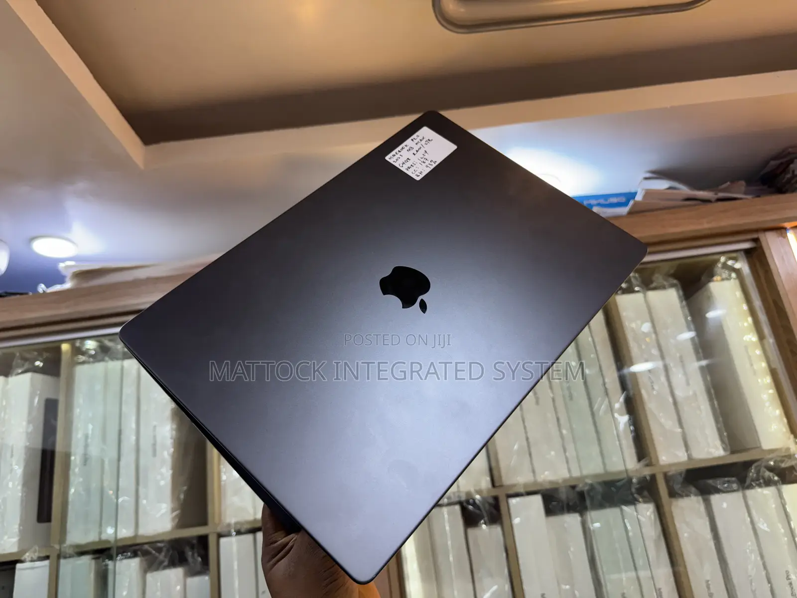 Laptop Apple MacBook Pro 2024 M3 Max 64GB Apple M3 Pro SSD 1T