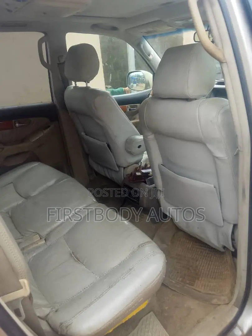 Lexus GX 470 Sport Utility 2005 Gray