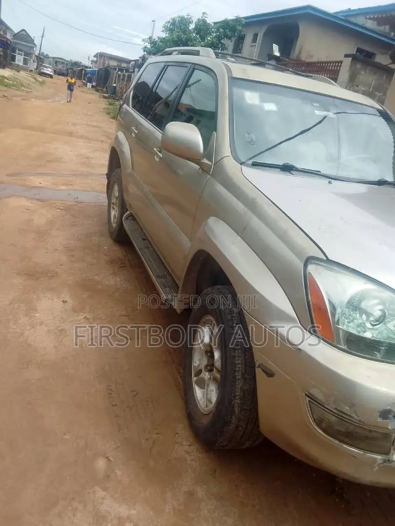 Lexus GX 470 Sport Utility 2005 Gray