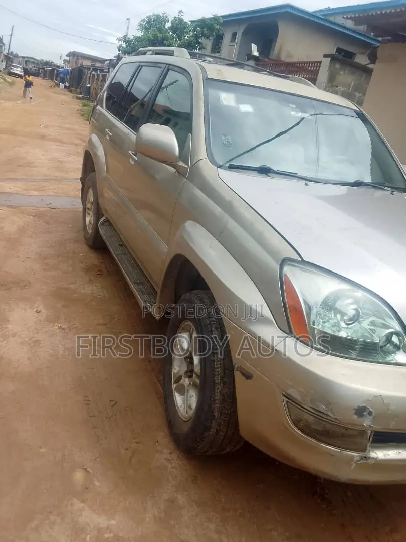 Lexus GX 470 Sport Utility 2005 Gray