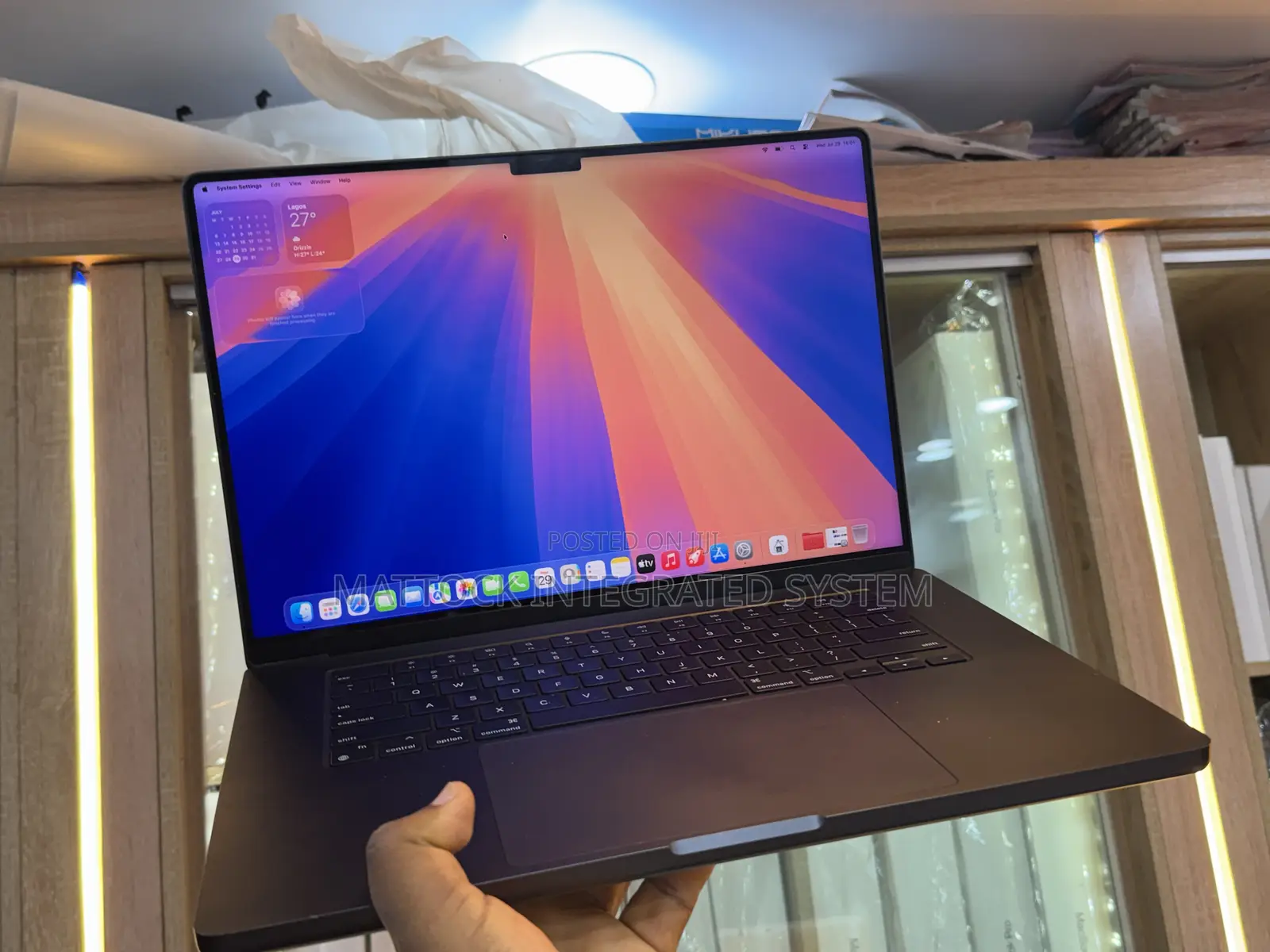 Laptop Apple MacBook Pro 2023 M3 Pro 18GB Apple M3 SSD 512GB