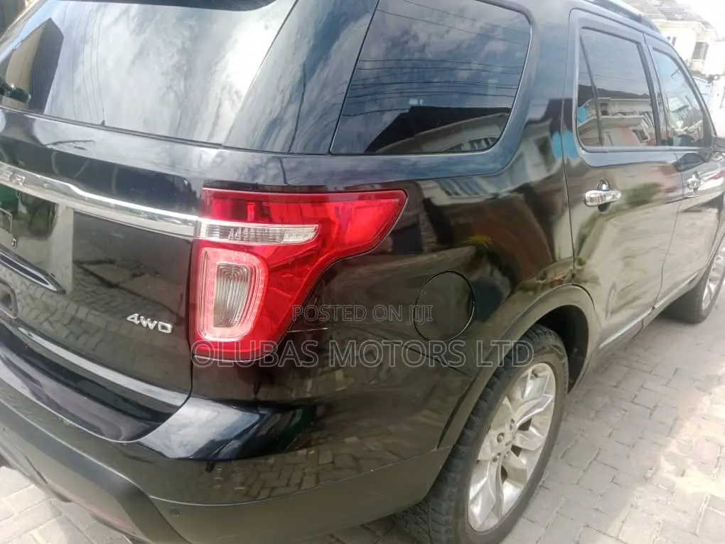 Ford Explorer Limited 4dr FWD (2.0L 4cyl 6A) 2012 Black