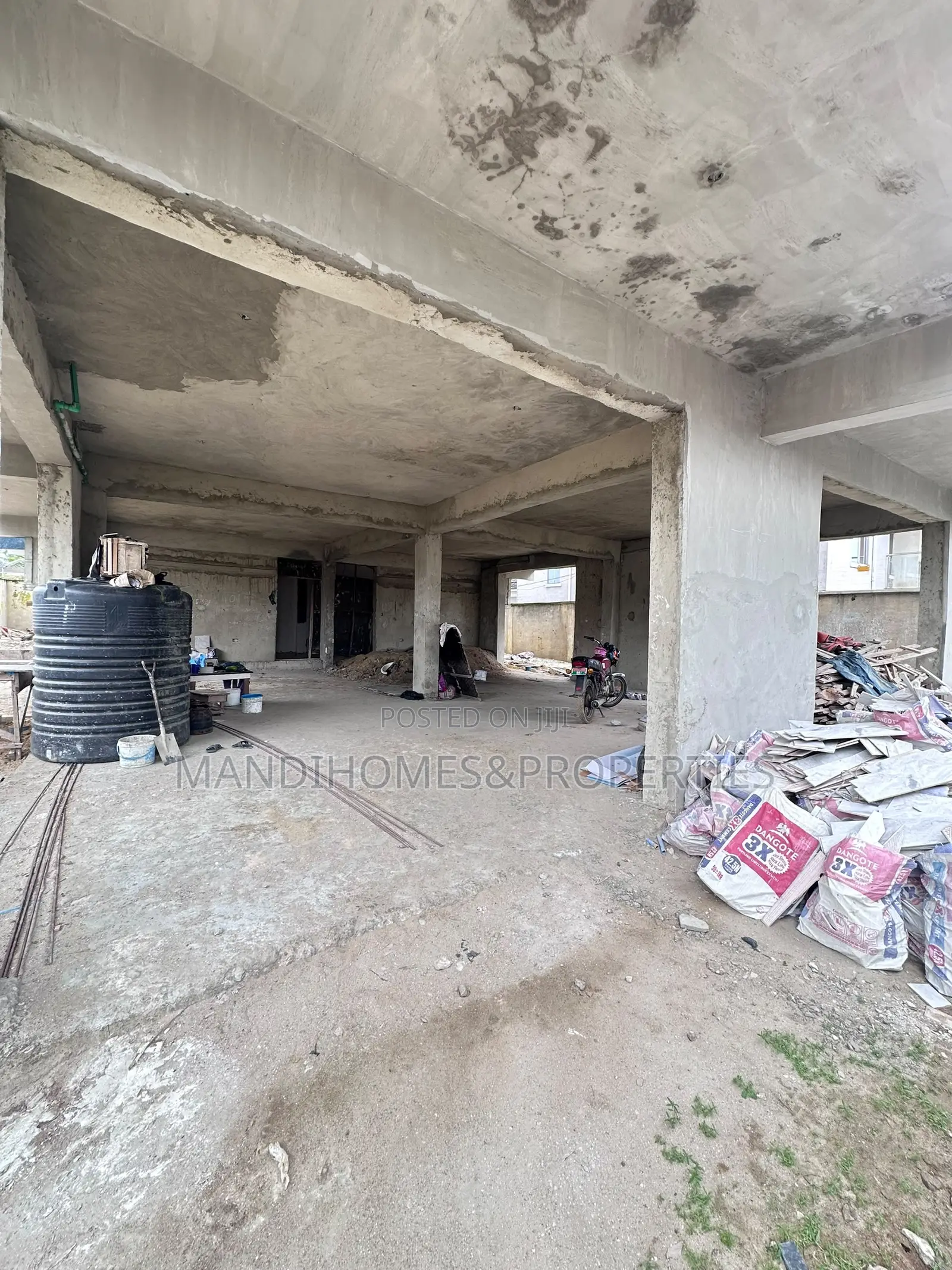 2bdrm Block of Flats in Sangotedo for sale