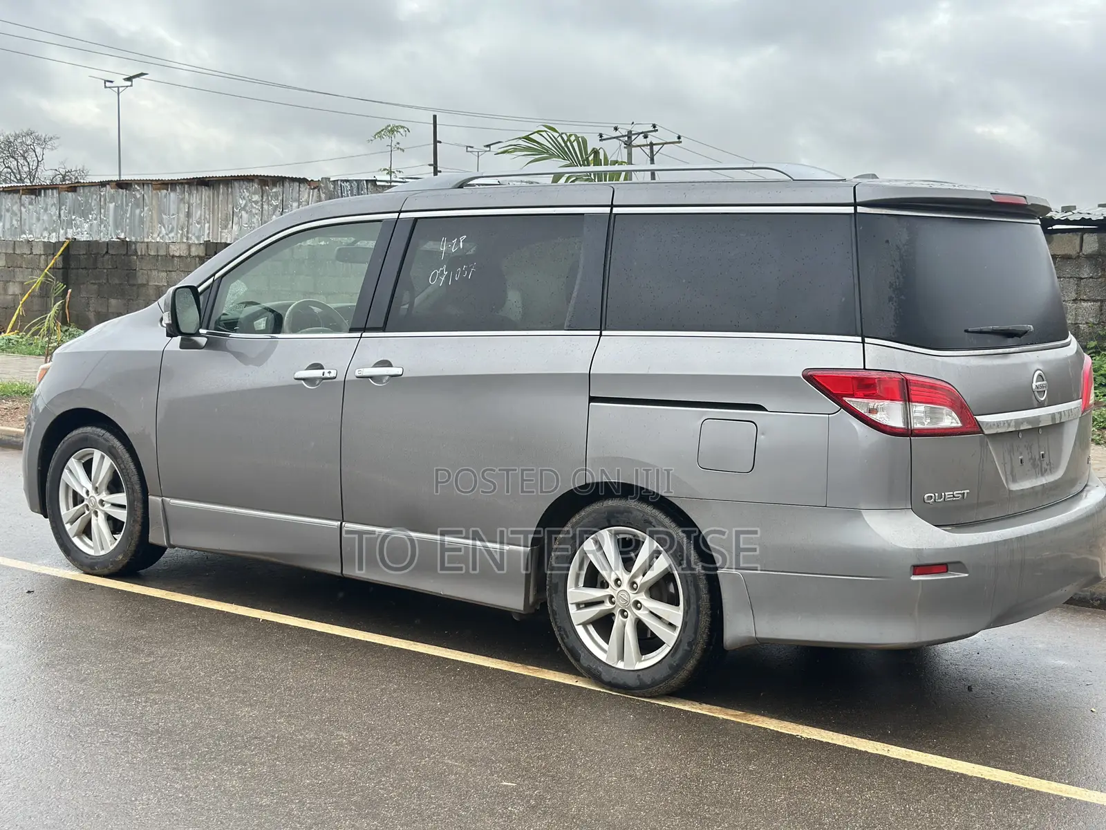 Nissan Quest 2013 Gray