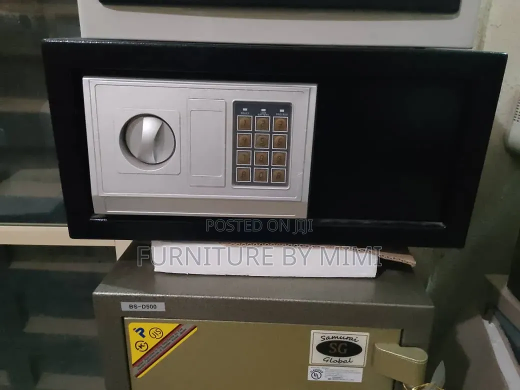 Electronic Digital Security Safe Box With Backup Keys