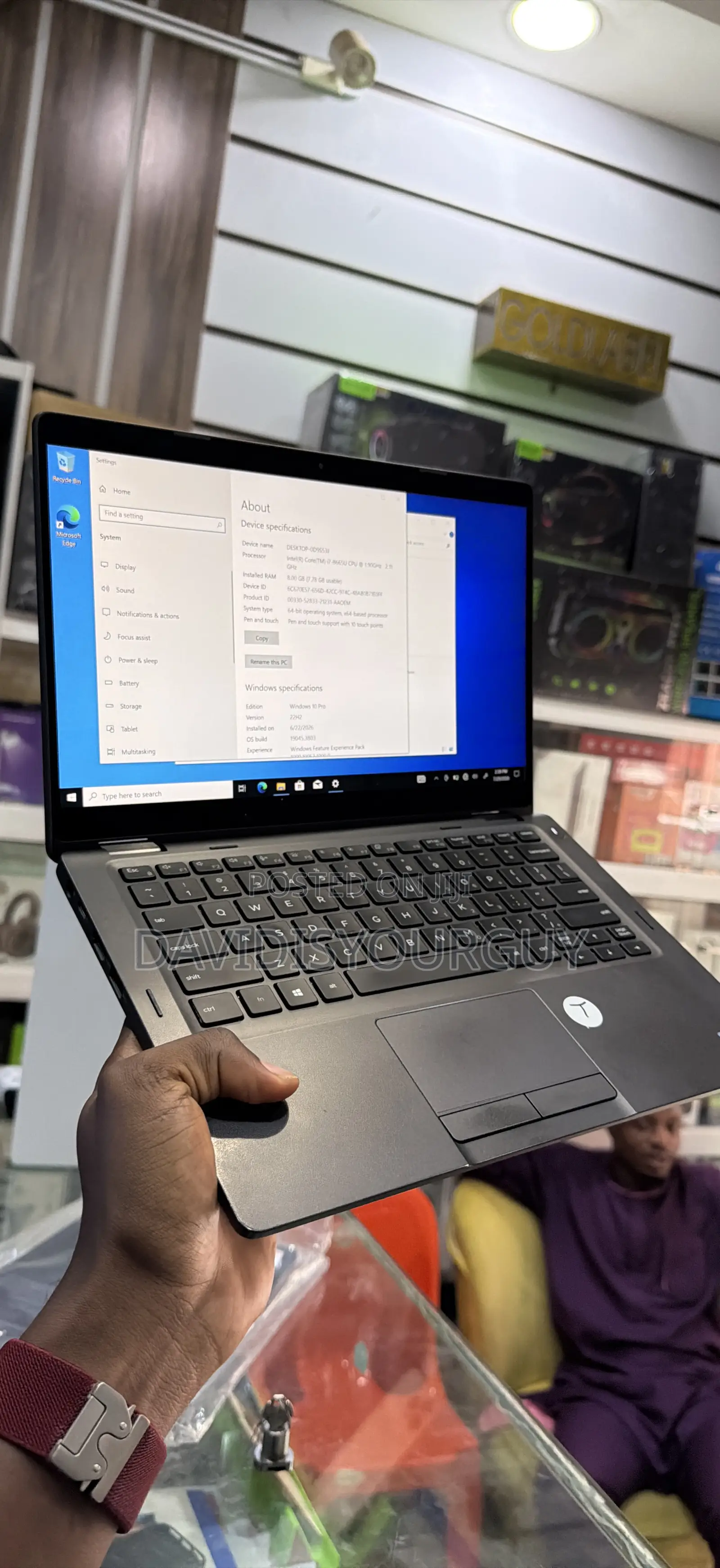Laptop Dell Latitude 5300 2-in-1 8GB Intel Core i7 SSD 256GB