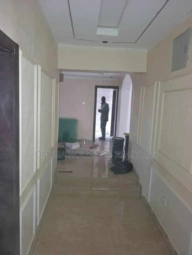3bdrm Bungalow in Akala Estate, Akobo for rent