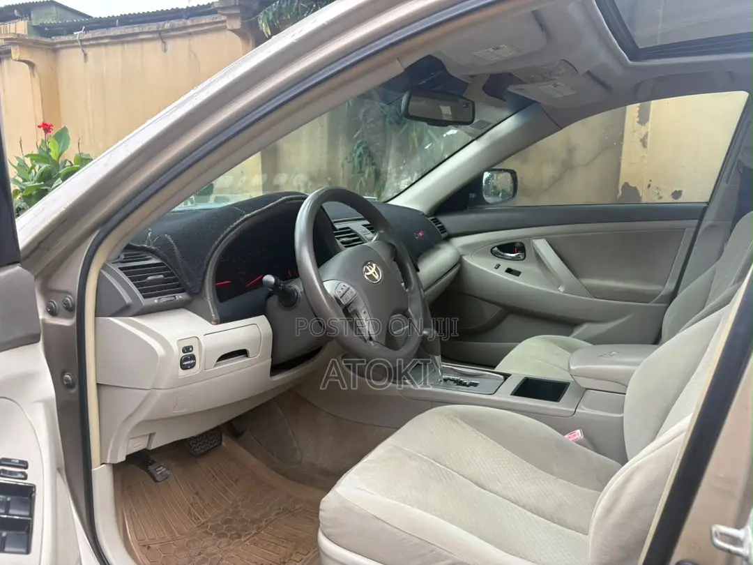 Toyota Camry 2.4 LE 2008 Gold