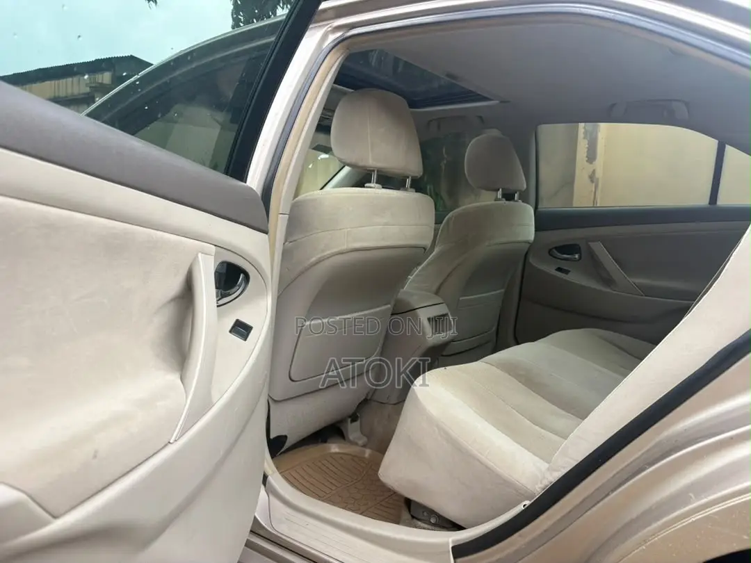 Toyota Camry 2.4 LE 2008 Gold