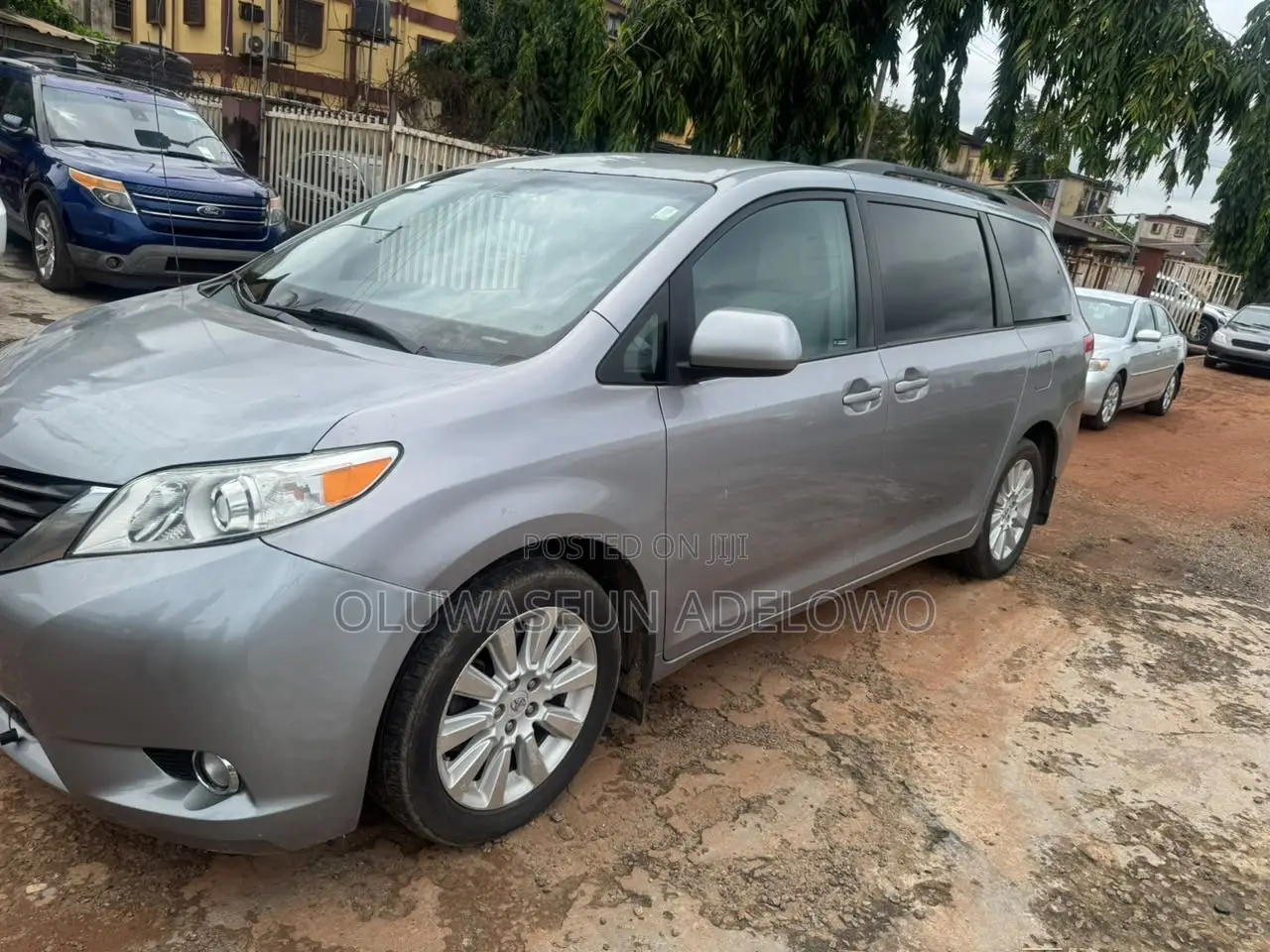 Toyota Sienna LE 7 Passenger 2012 Gray
