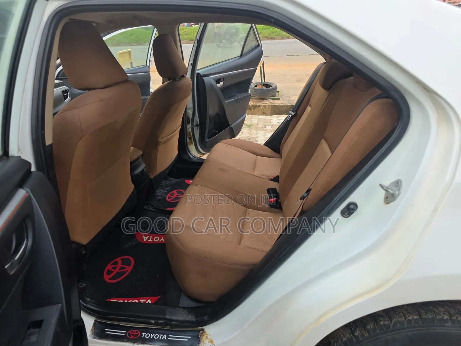 Toyota Corolla 2014 White