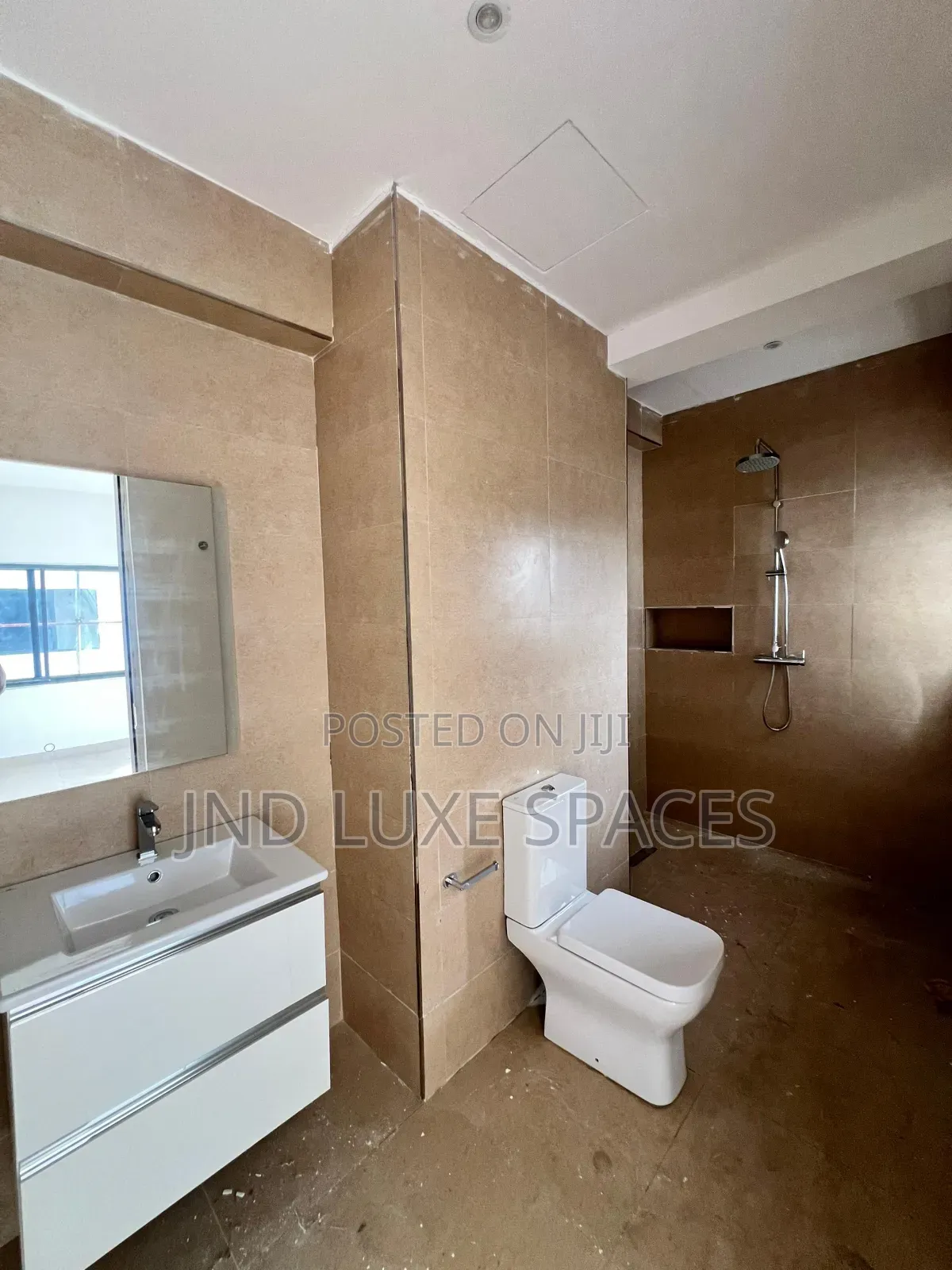 2bdrm Apartment in Lekki Phase 1 for rent