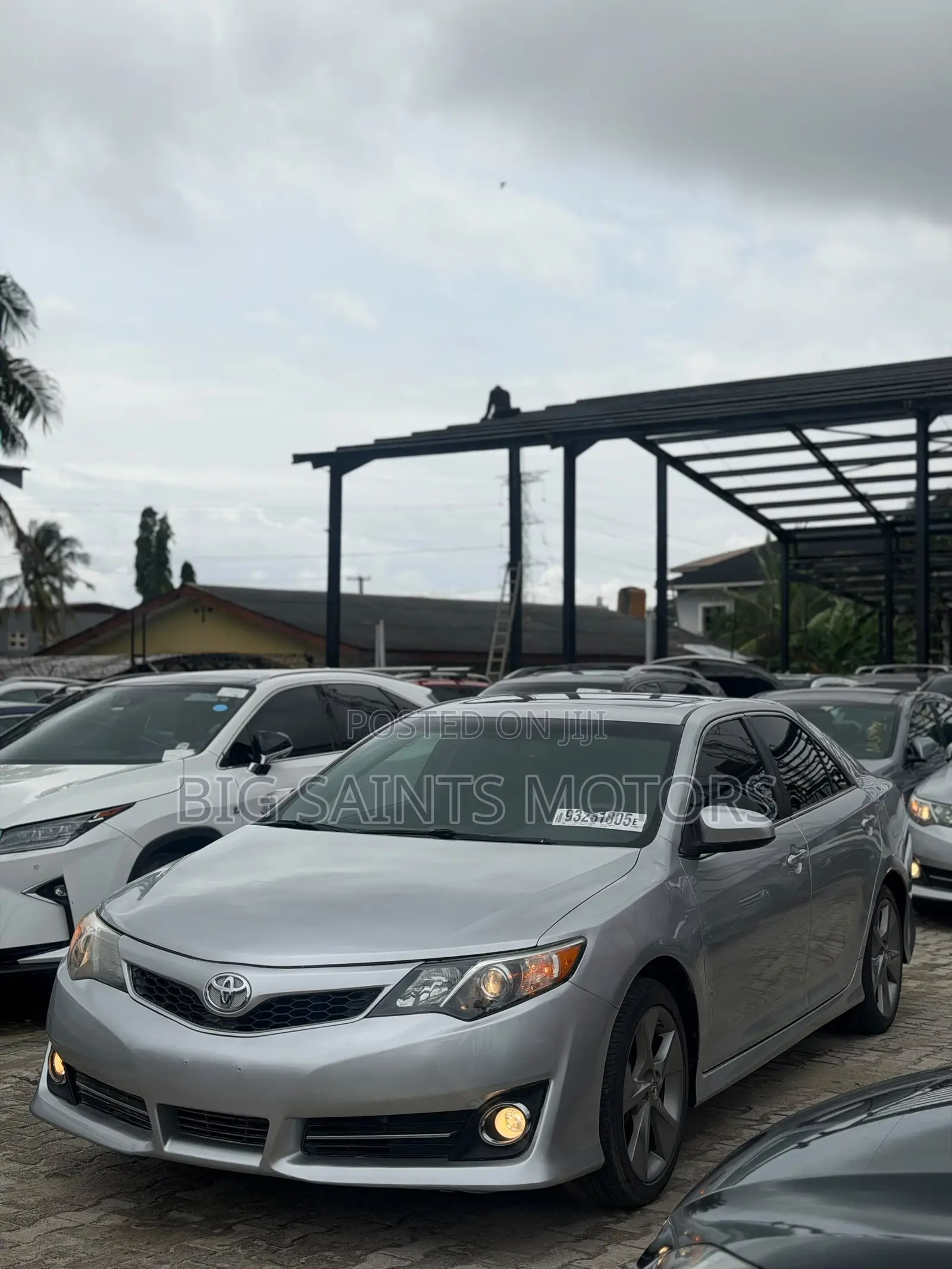 Toyota Camry SE V6 4dr Sedan (3.5L 6cyl 6A) 2012 Silver