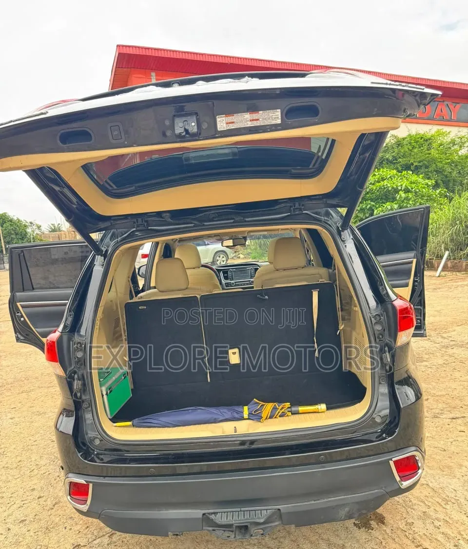 Toyota Highlander 2016 Black