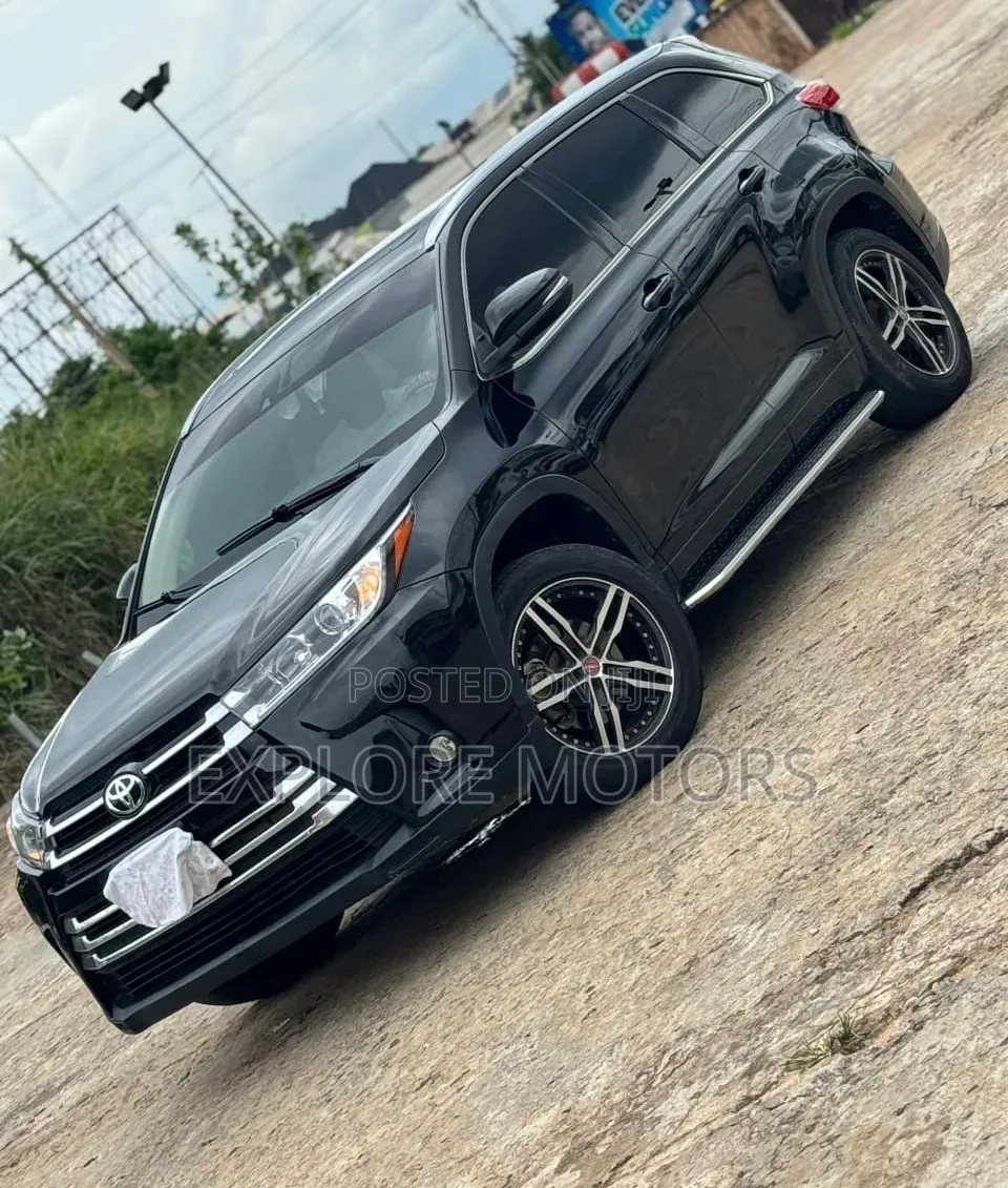 Toyota Highlander 2016 Black
