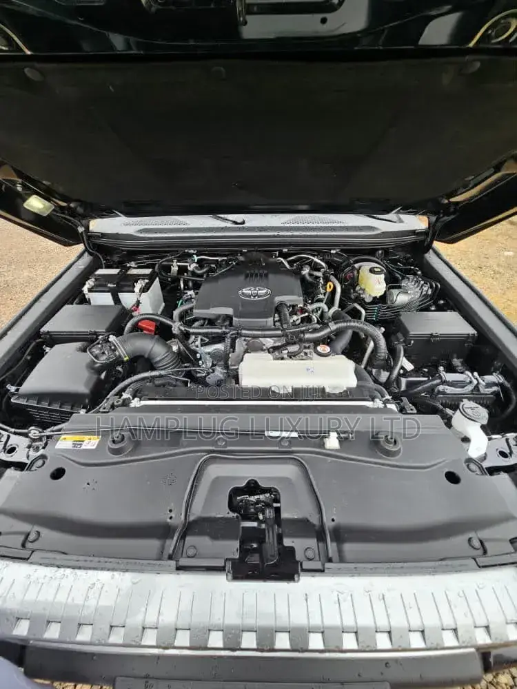 Toyota Land Cruiser Prado 2025 Black