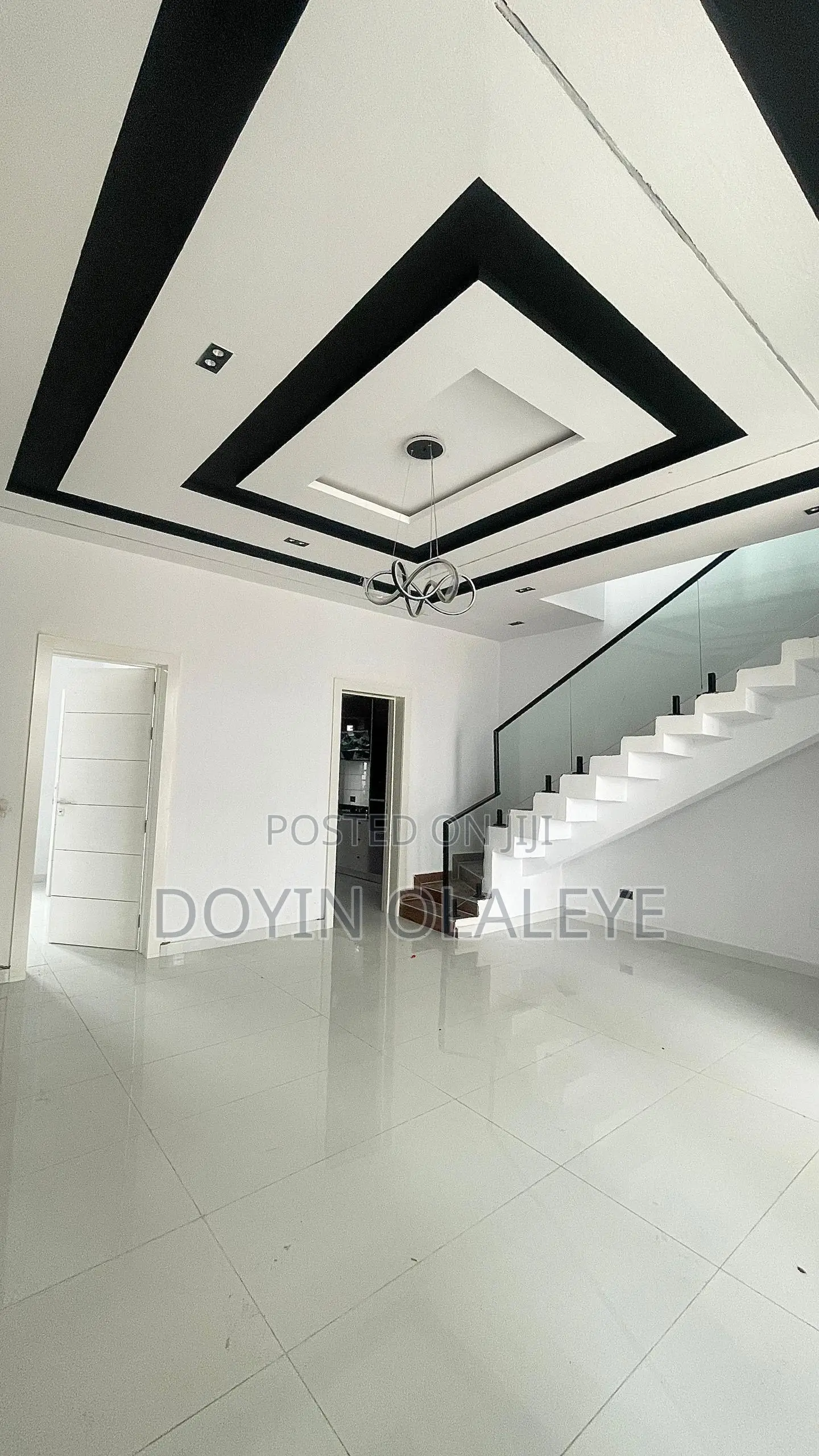 3bdrm Duplex in Ikota for sale