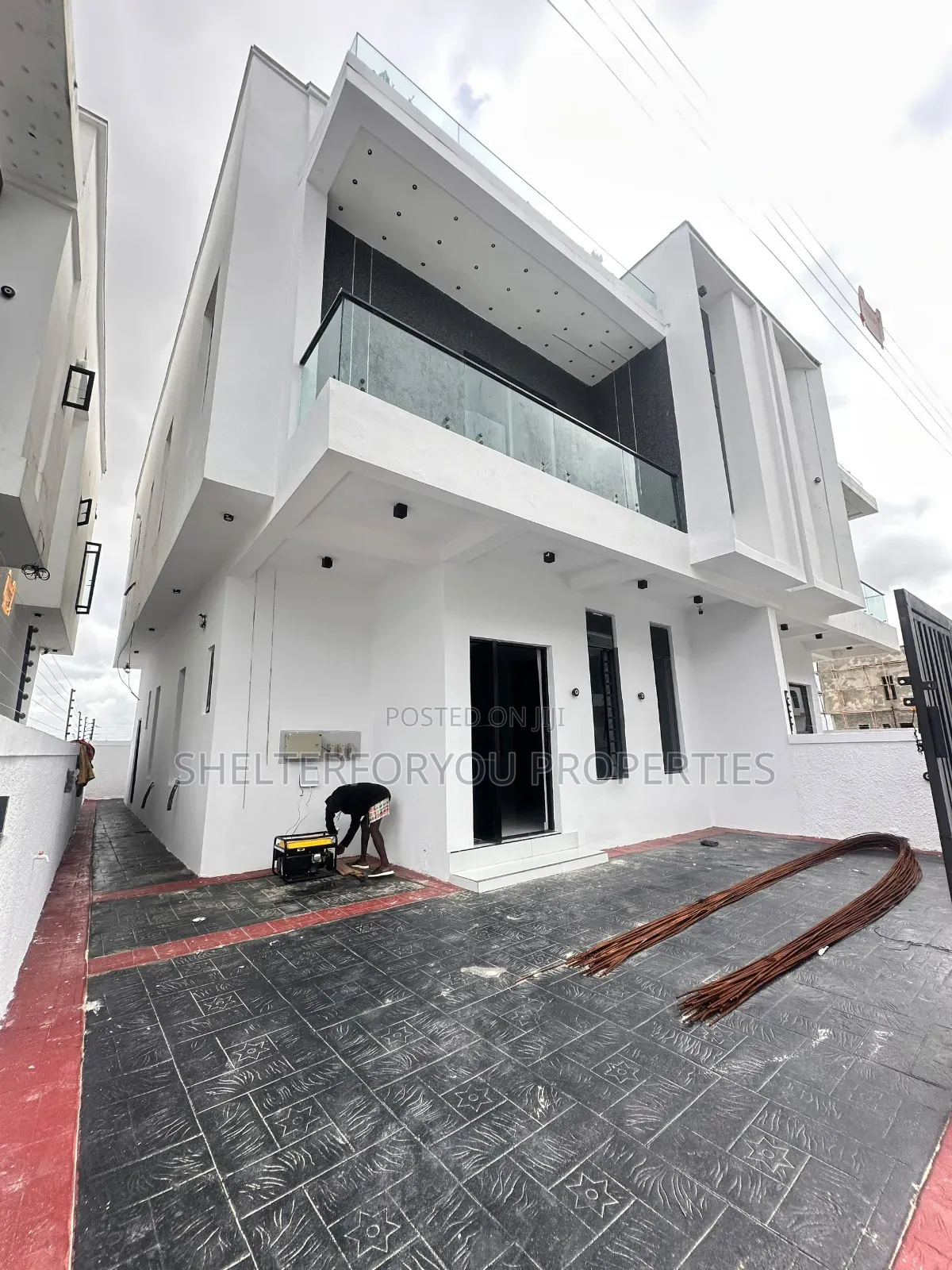4bdrm Duplex in Off Lekki-Epe Expressway for sale