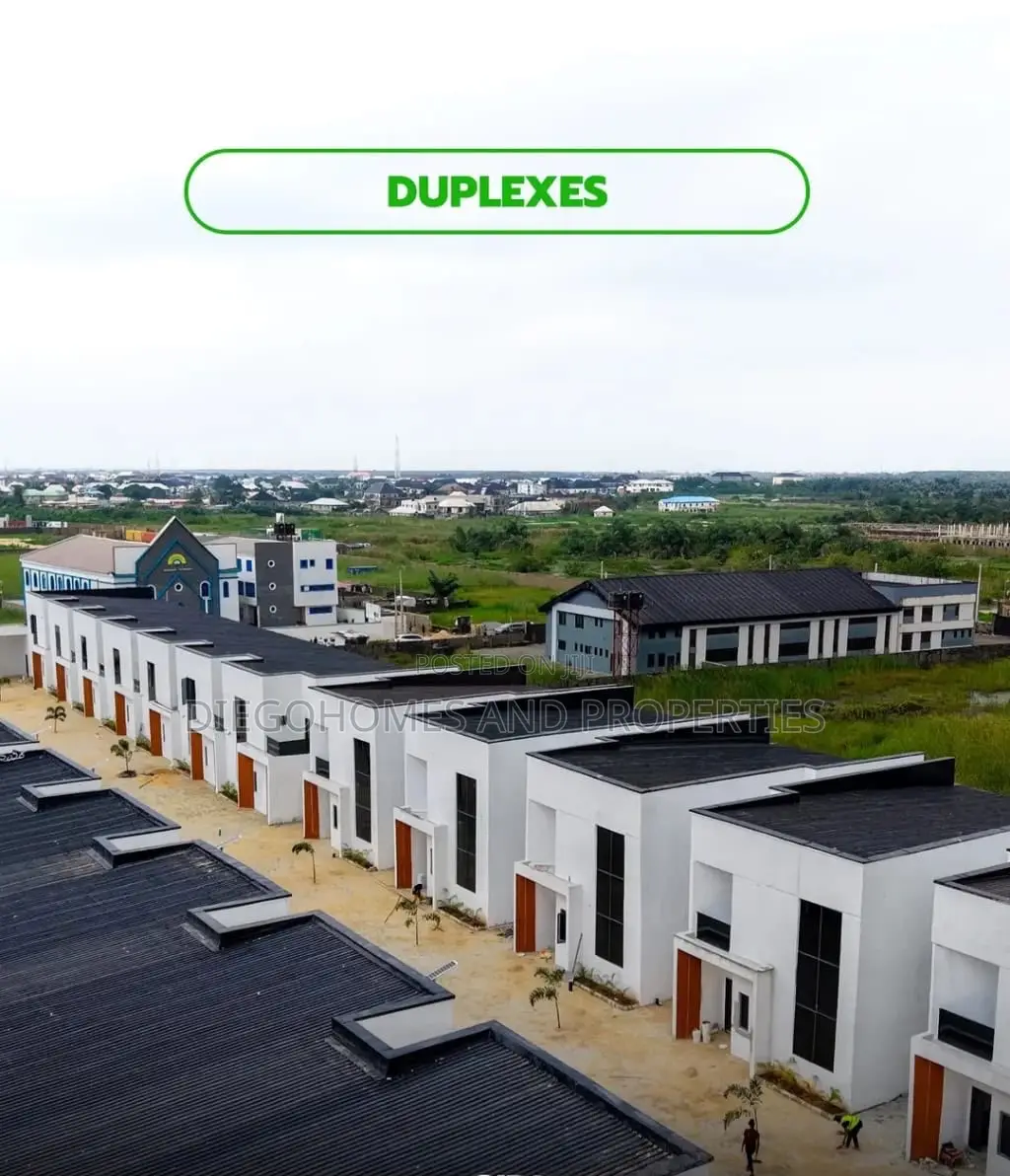 4bdrm Duplex in Palms, Ajah for sale