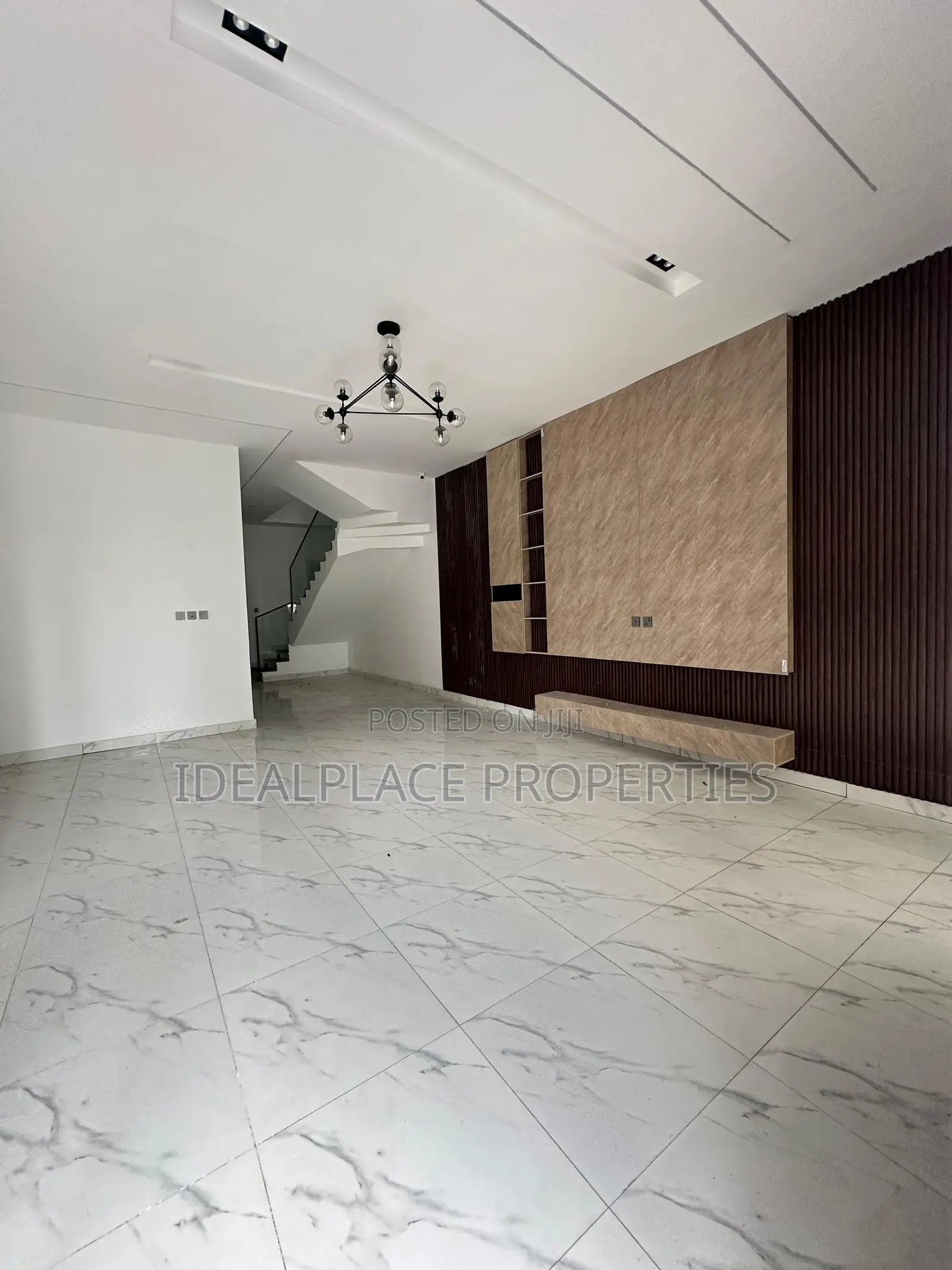4bdrm Duplex in Lekki Expressway for sale