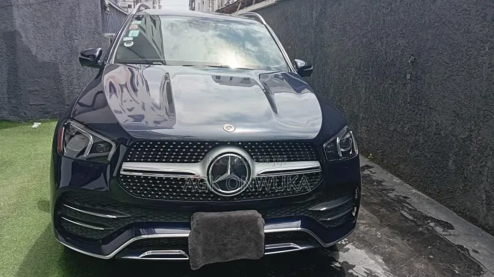 Mercedes-Benz GLE-Class 2021 Blue