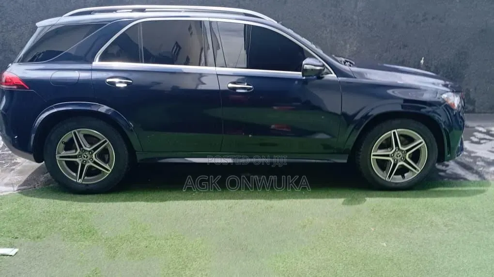 Mercedes-Benz GLE-Class 2021 Blue