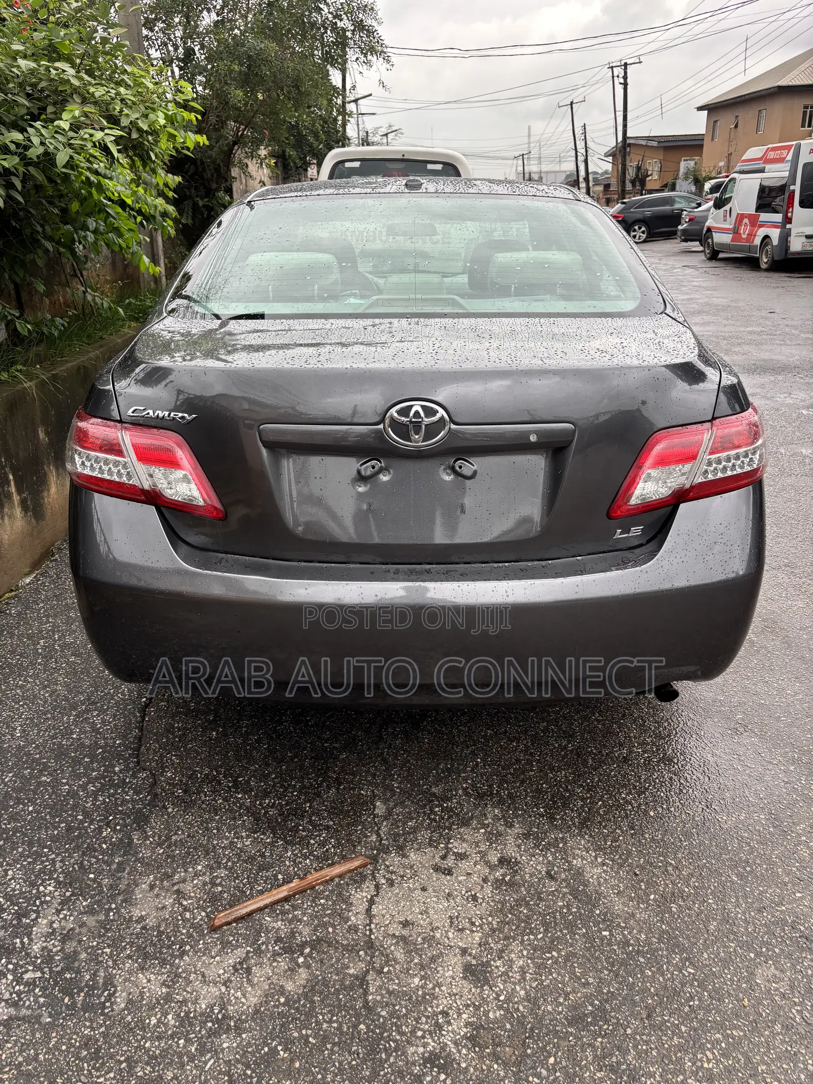 Toyota Camry LE 4dr Sedan (2.5L 4cyl 6AM) 2010 Gray