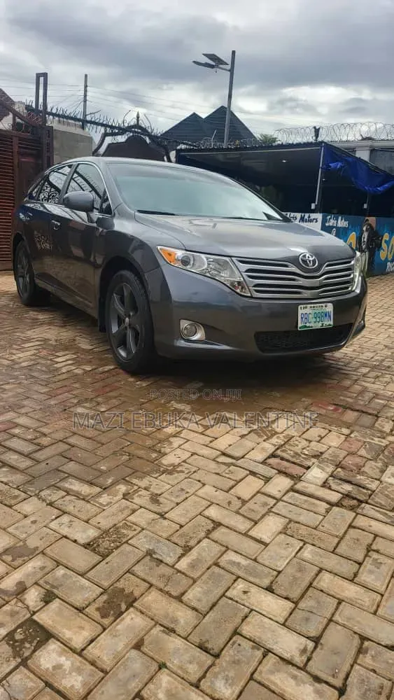 Toyota Venza 2011 Gray