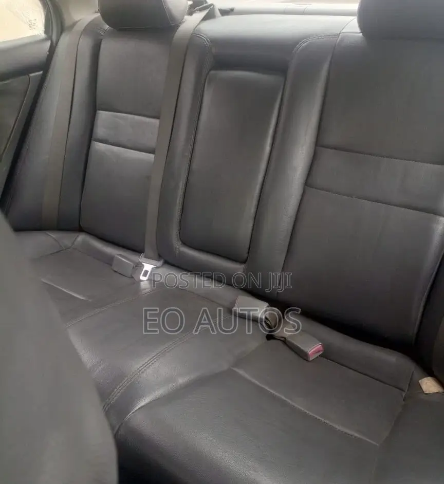 Honda Accord 2004 Gray